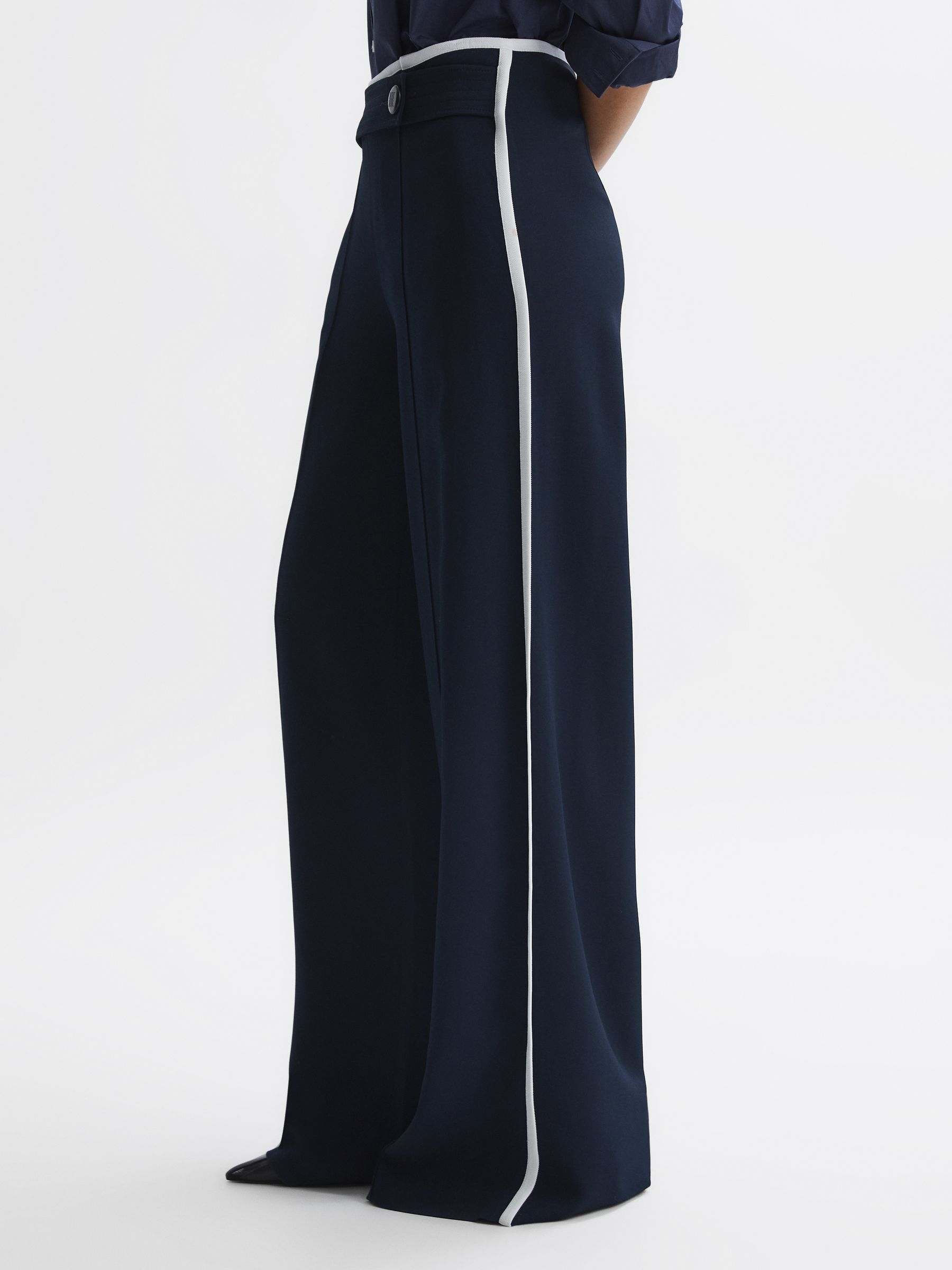 High Rise Wide Leg Trousers in Navy - Image 3 of 9