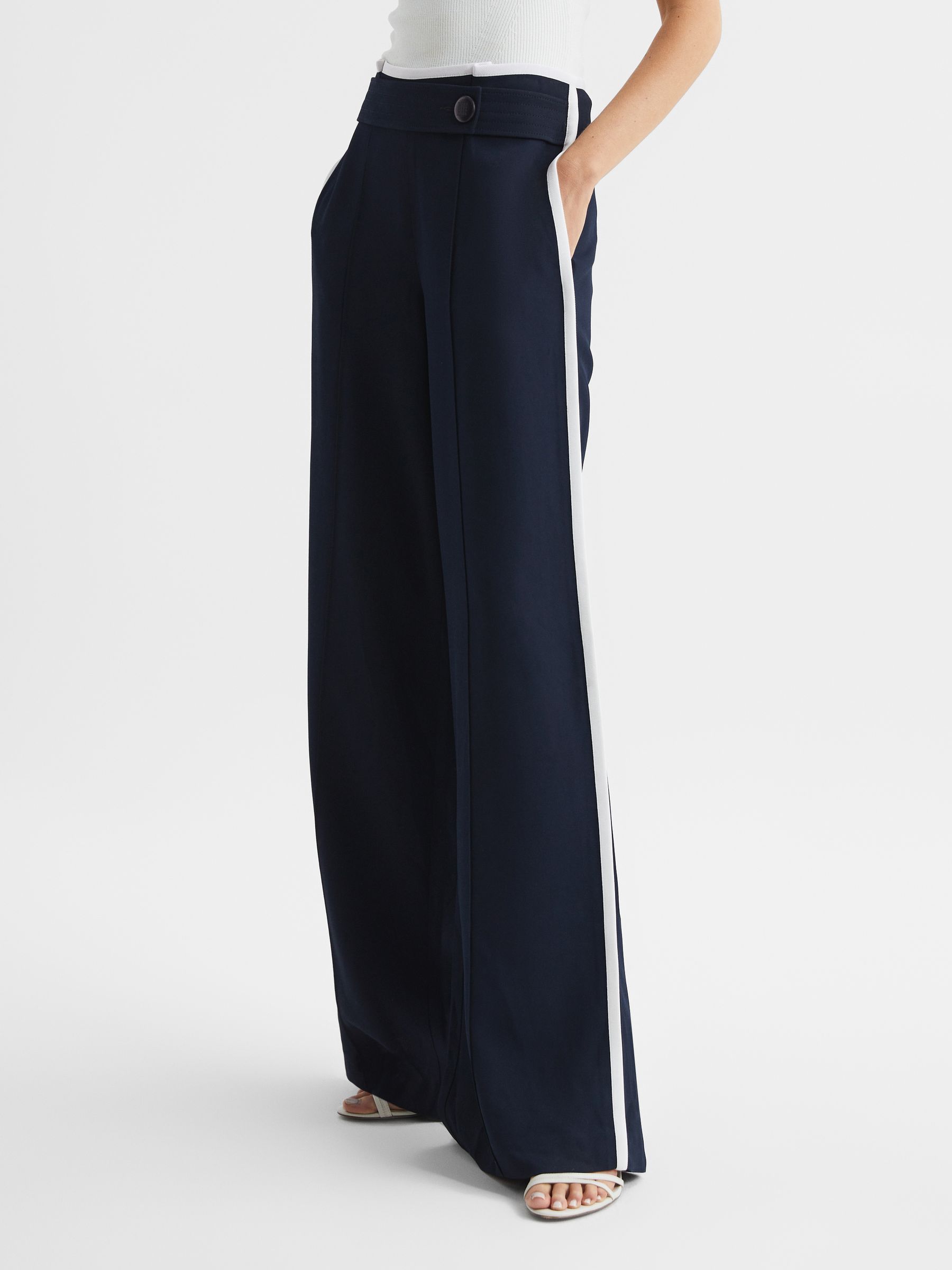 High Rise Wide Leg Trousers in Navy - Image 8 of 9