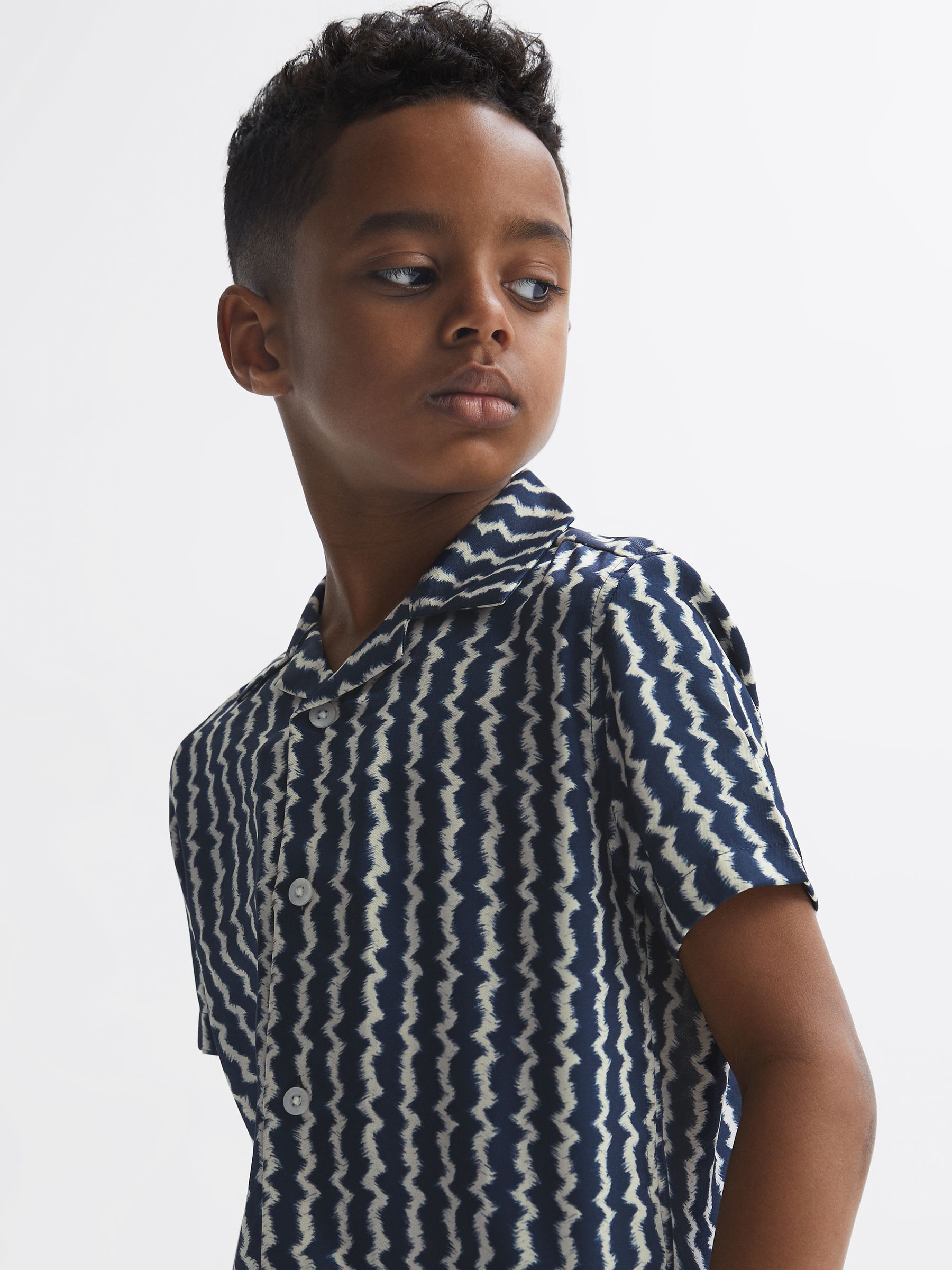 Junior Cuban Collar Printed Shirt in Navy - Image 4 of 6