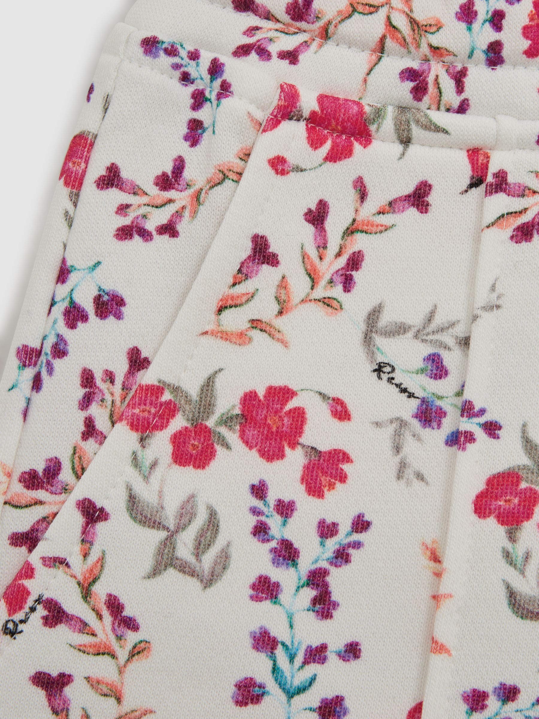 Relaxed Floral Printed Shorts in Pink Print - Image 6 of 6