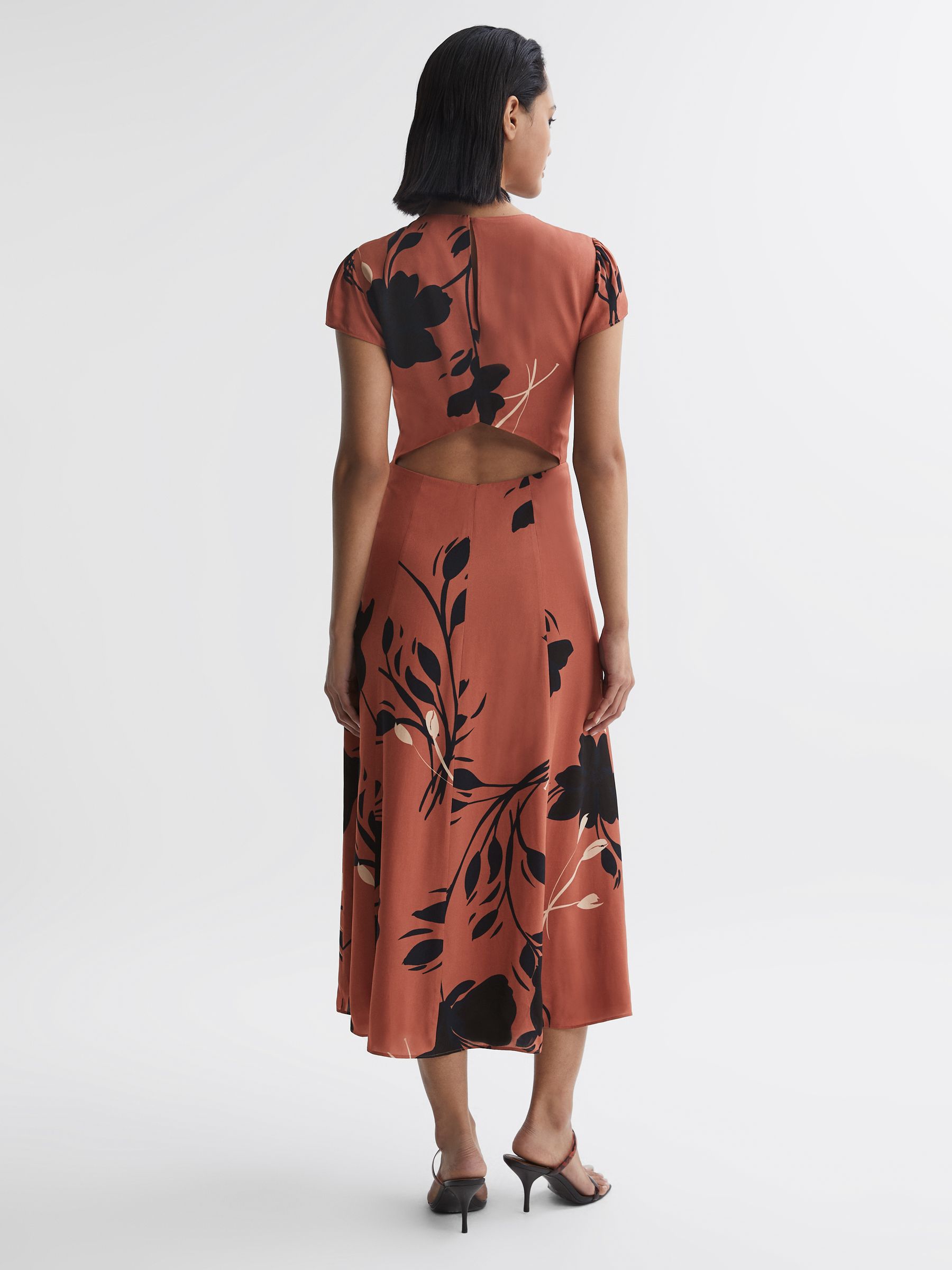 Floral Printed Midi Dress in Blush/Black - Image 5 of 5