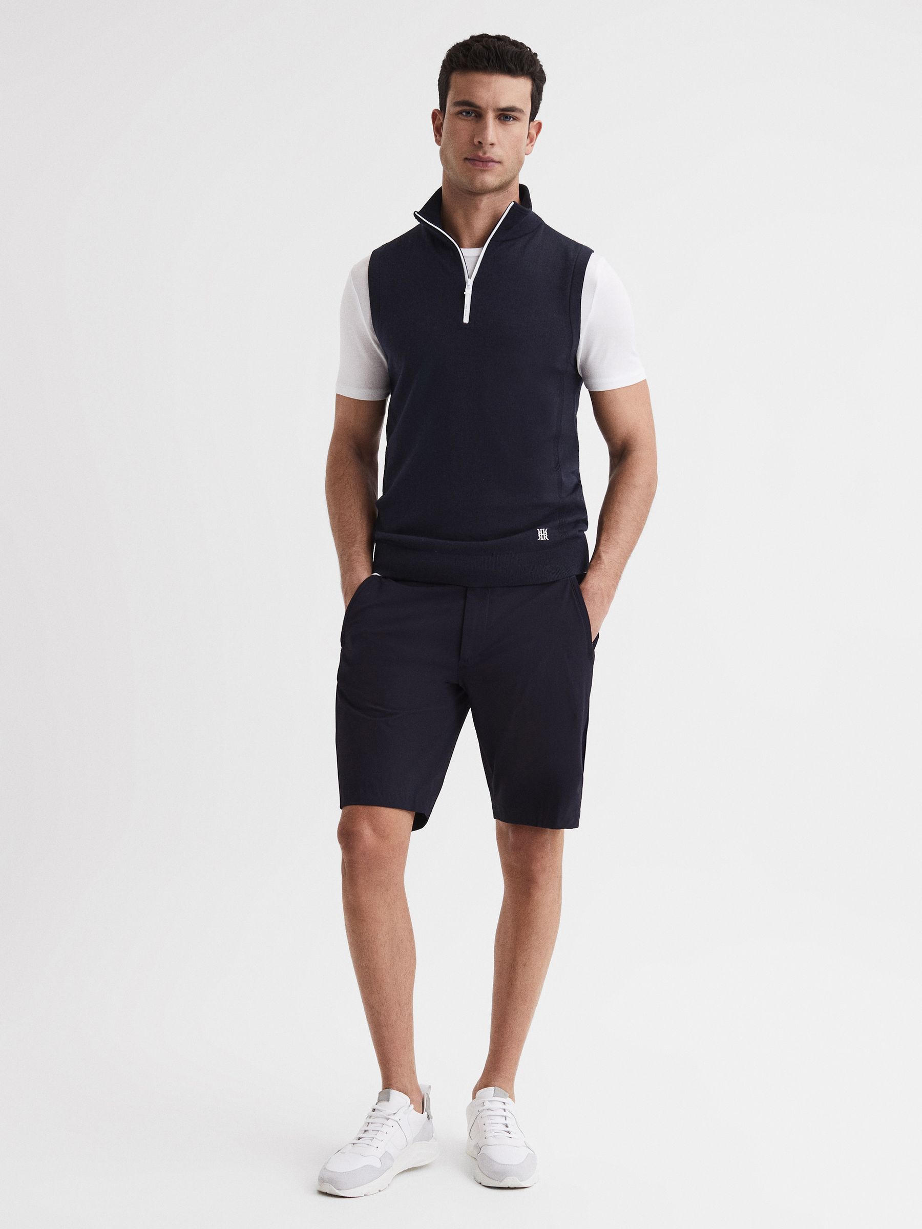 Golf Merino Sleeveless Half-Zip Jumper in Navy - Image 3 of 5