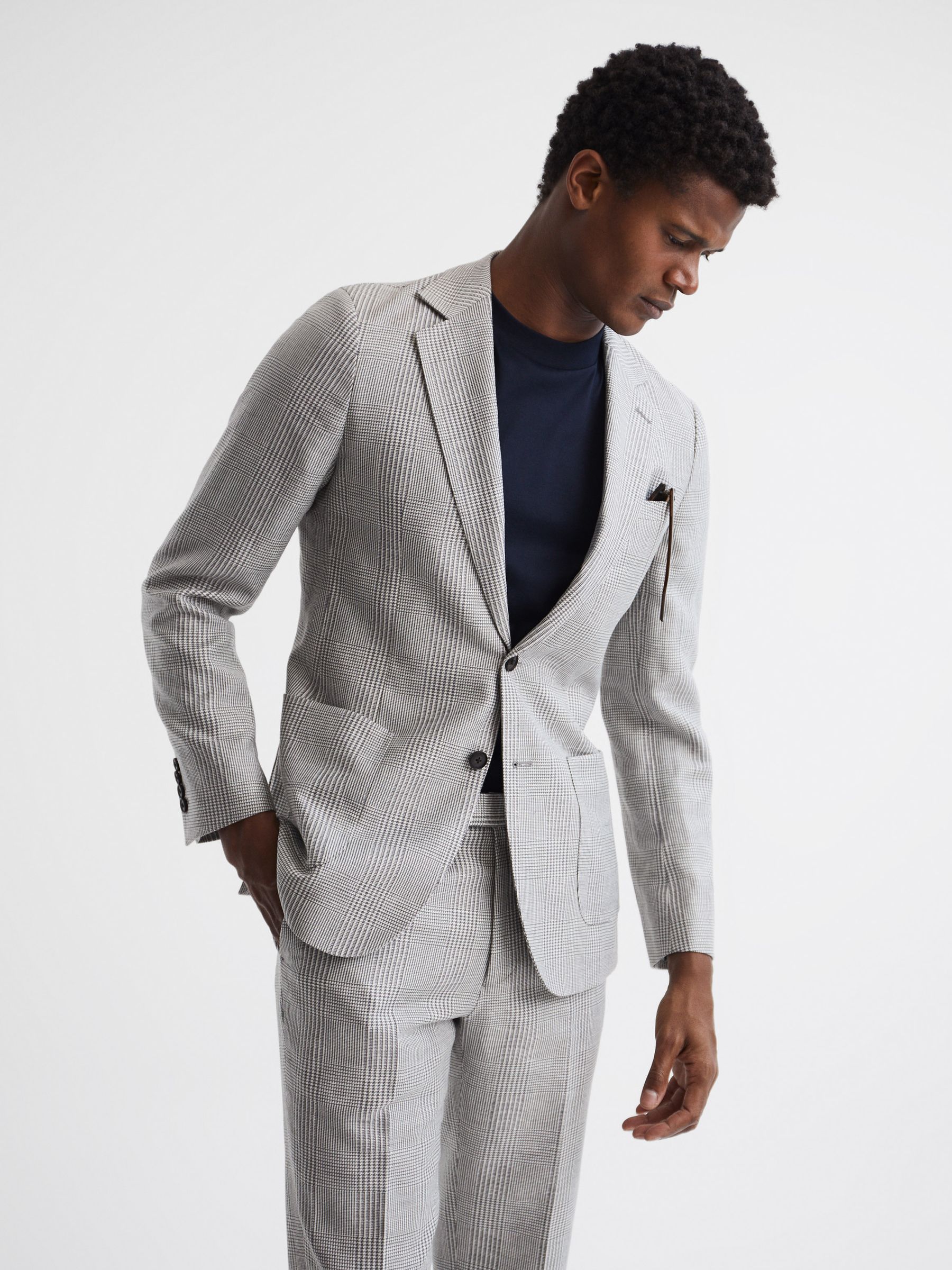 Single Breasted Prince of Wales Check Blazer in Grey - Image 6 of 8