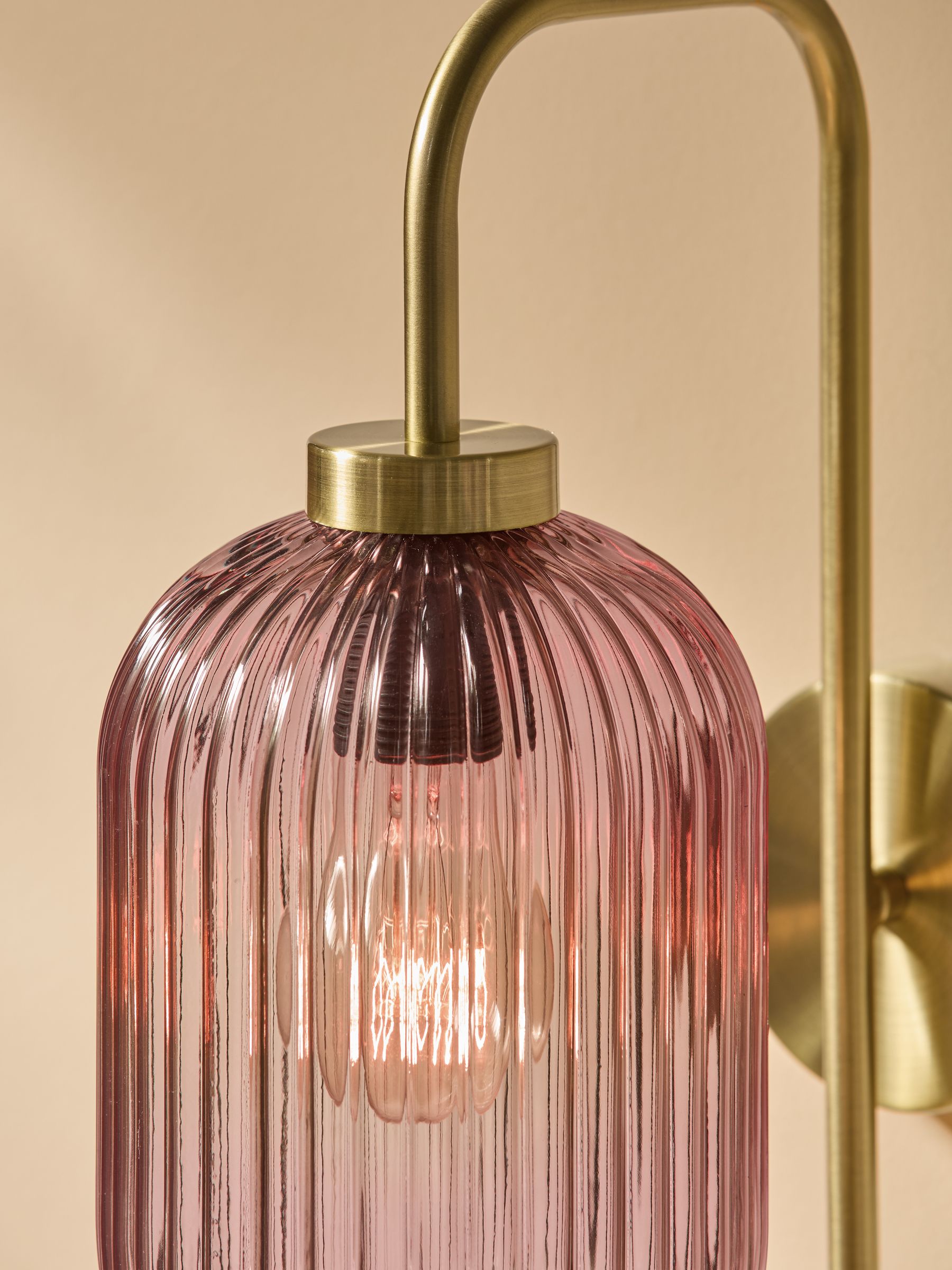 Briz Antique Brass Wall Lamp in Pink - Image 3 of 7