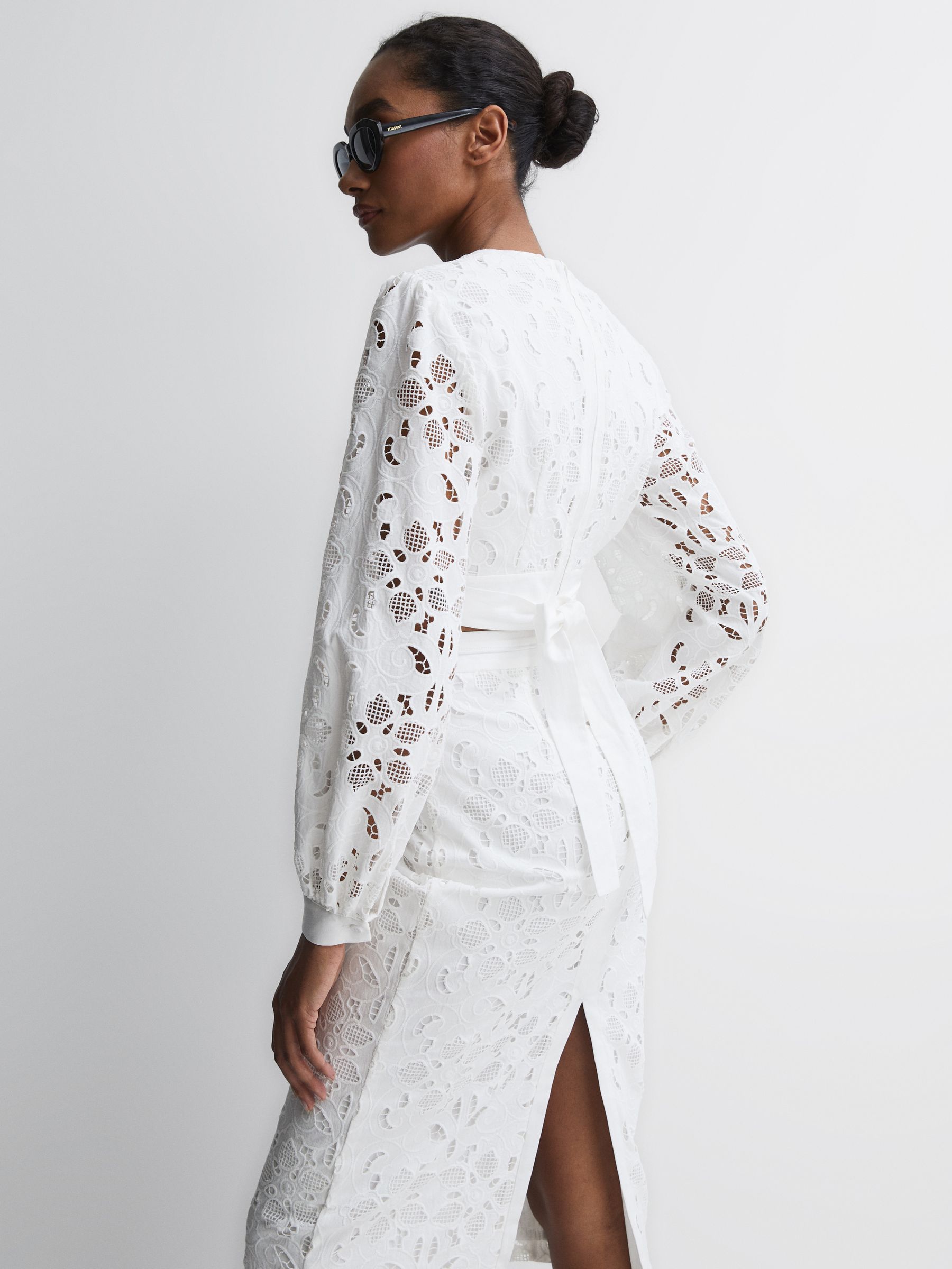 Lace Cropped Co-ord Blouse in White - Image 5 of 5