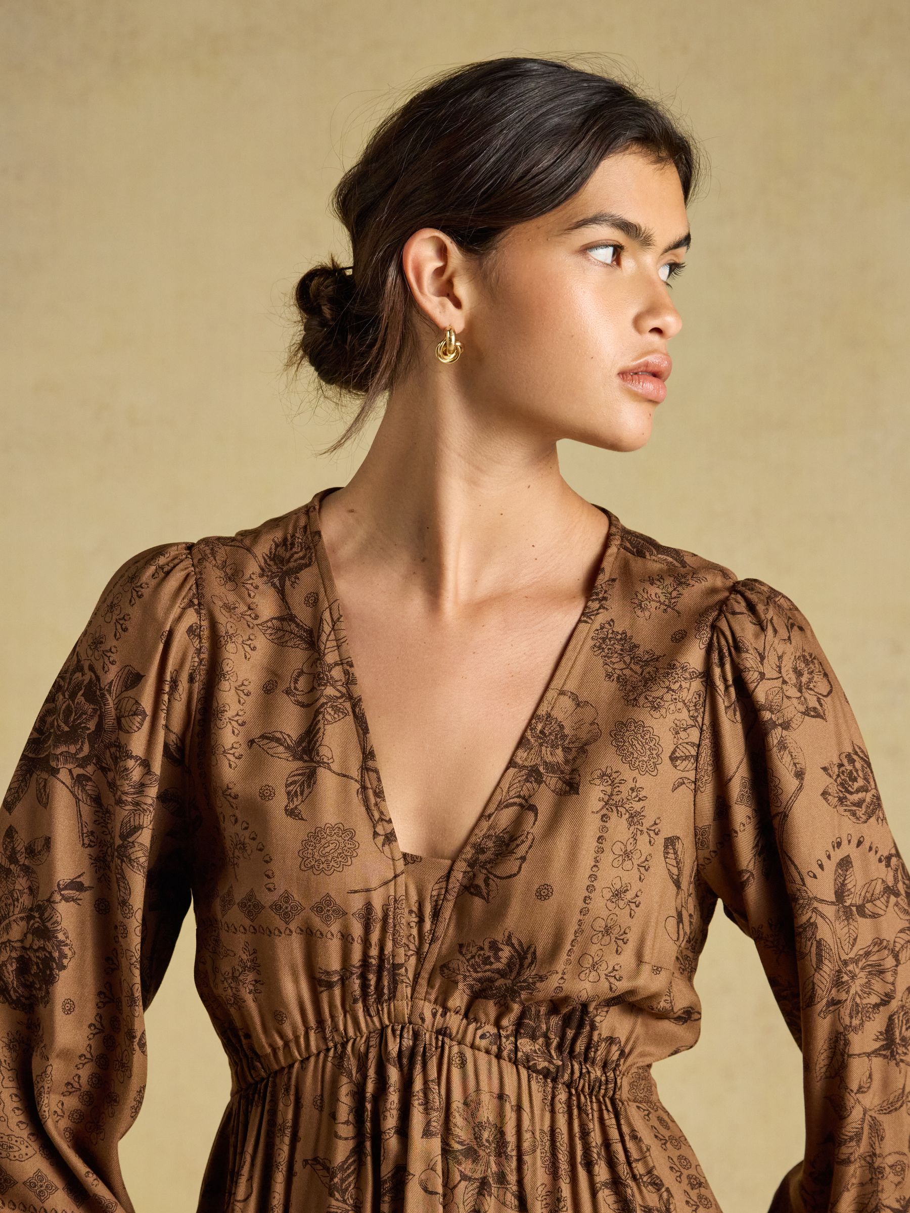 Etta Tan Brown Floral V Neck Dress - Image 3 of 8
