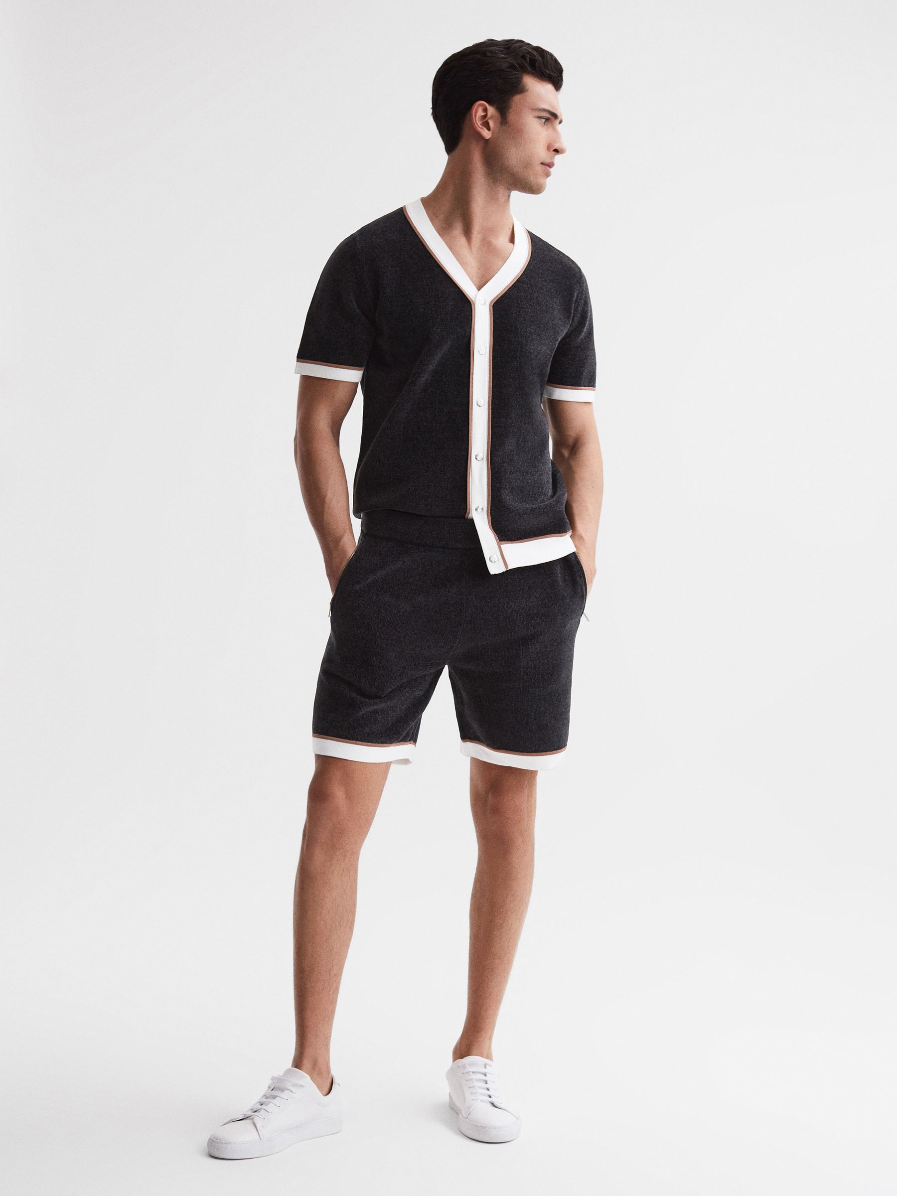 Relaxed Fit Elasticated Chenille Shorts in Black - Image 3 of 5