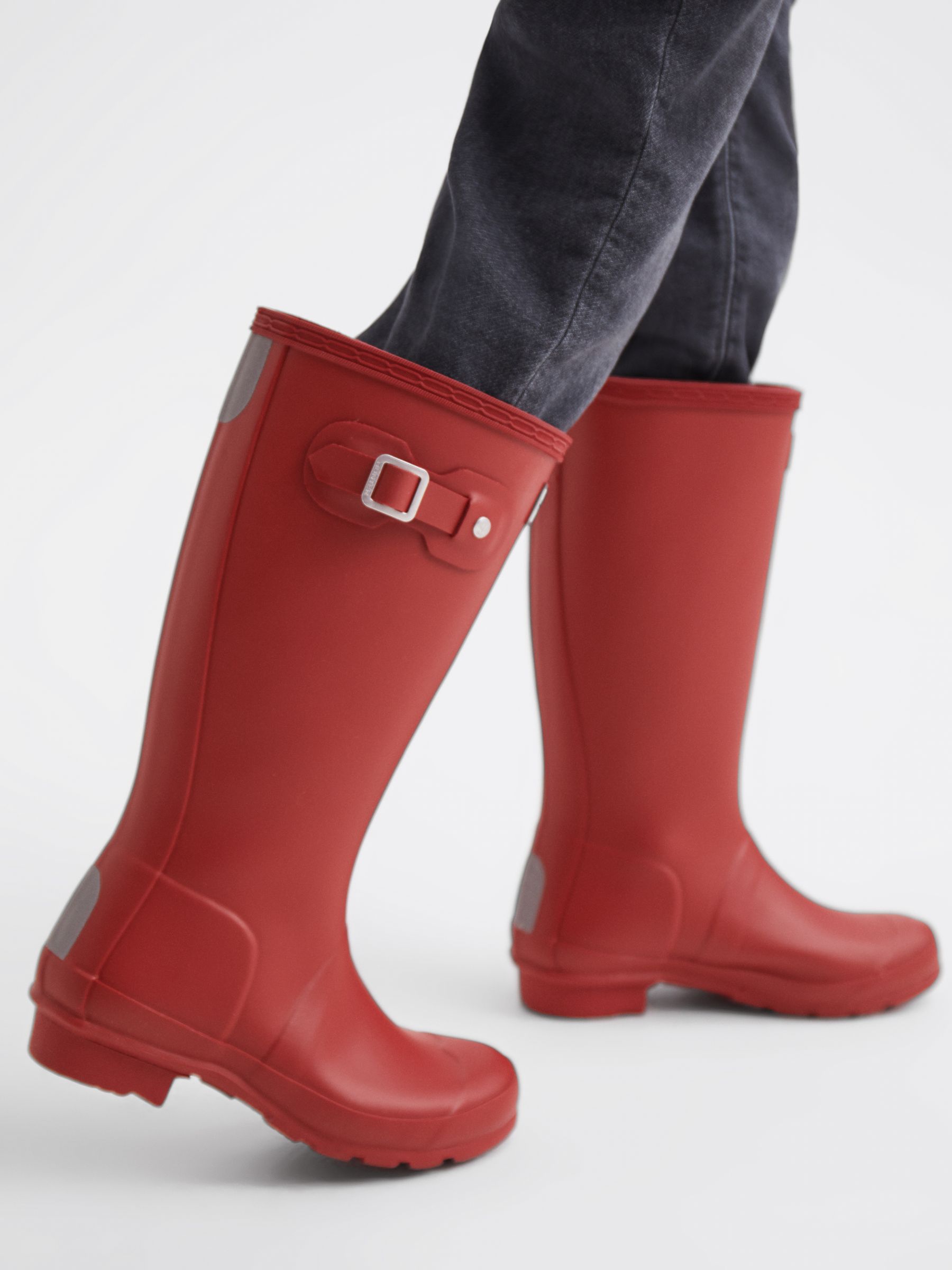 Hunter Big Kids Original Wellington Boots in Red - Image 6 of 10