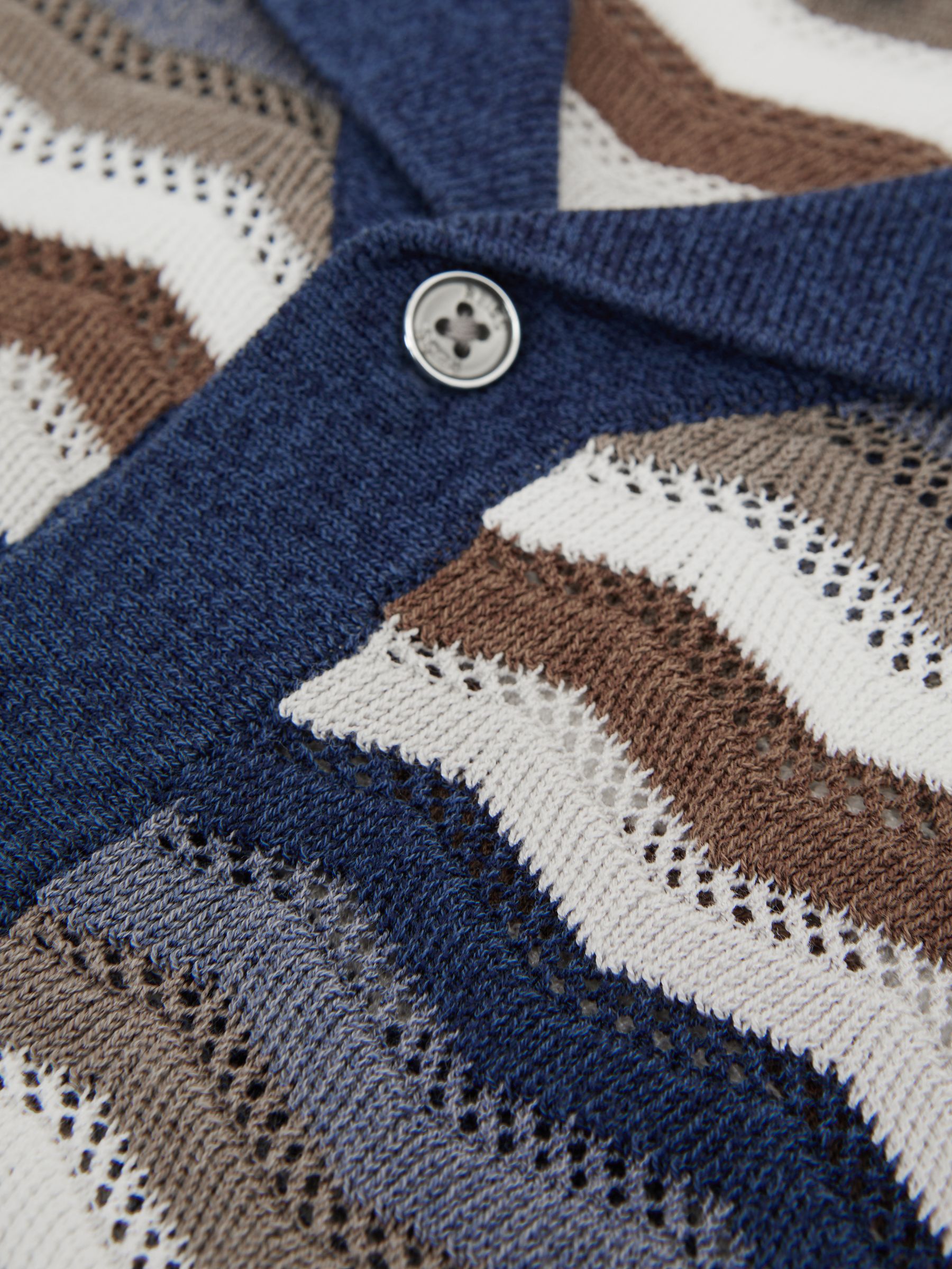 Junior Cuban Collar Printed Shirt in Multi - Image 6 of 6