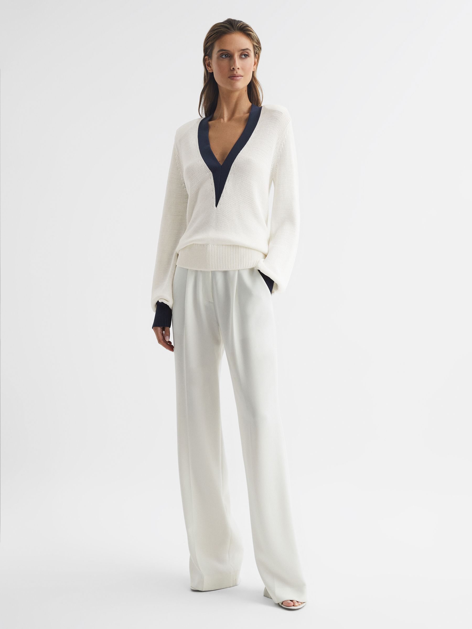Contrast Trim Knitted Jumper in White/Navy - Image 3 of 6