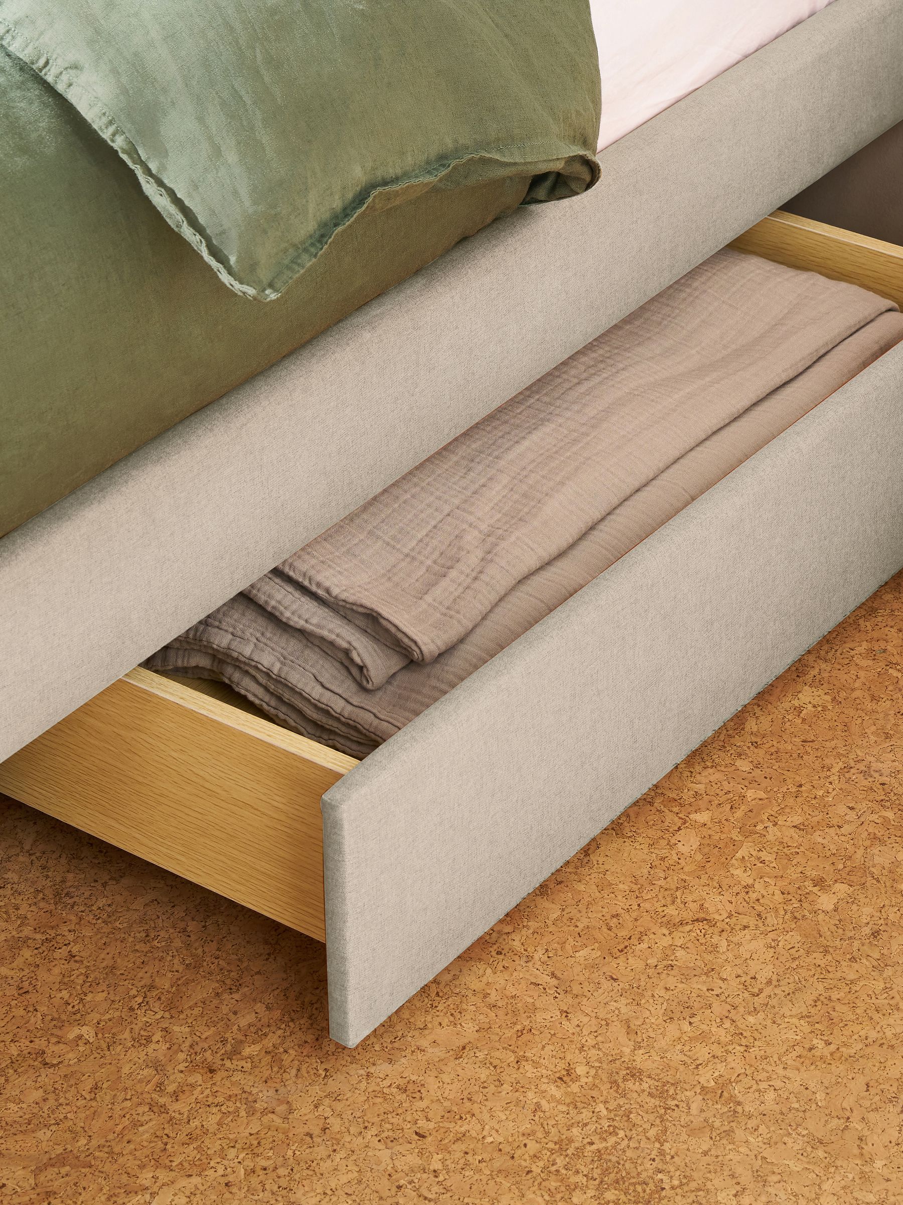 Robyn Platform Storage Bed in Oatmeal - Image 2 of 5