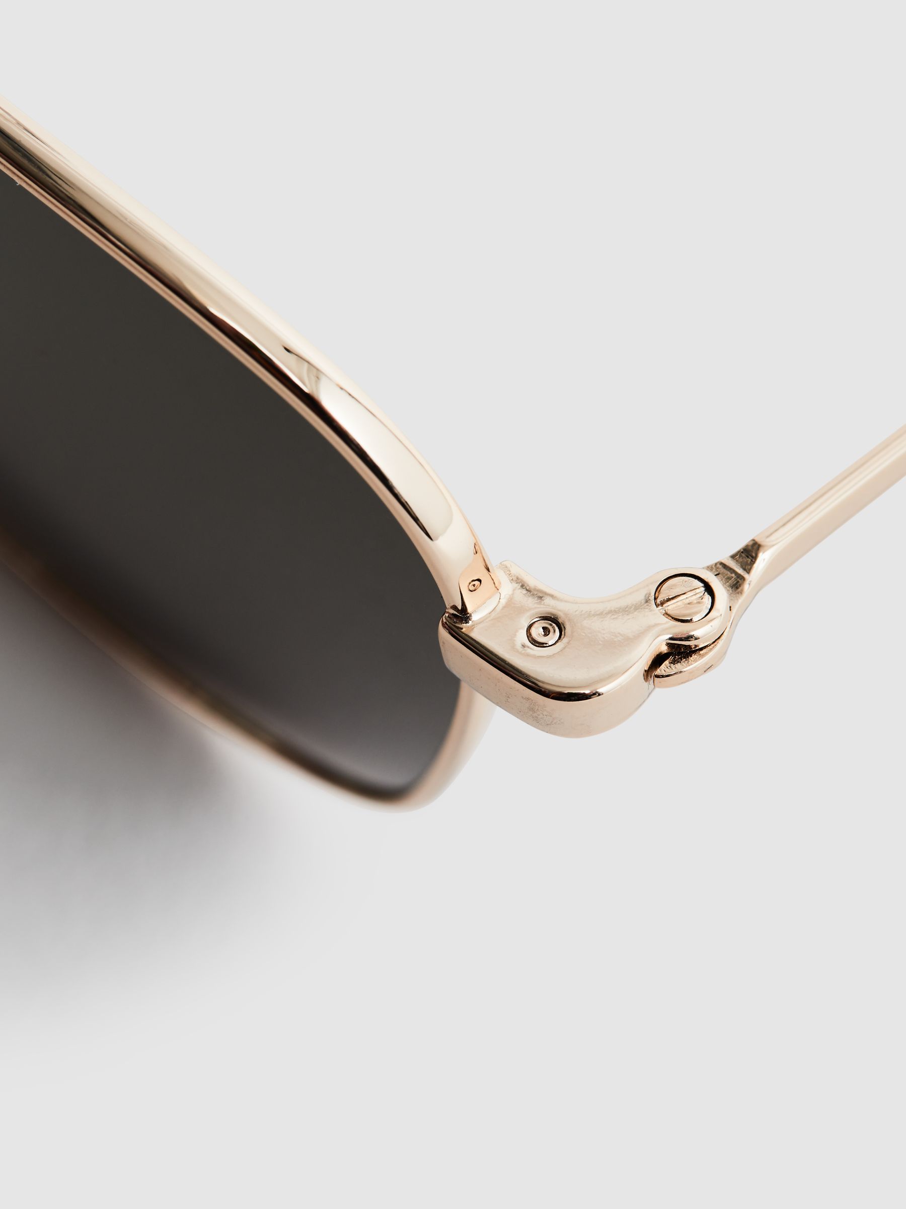 Monokel Eyewear Squared Sunglasses in Gold - Image 4 of 5