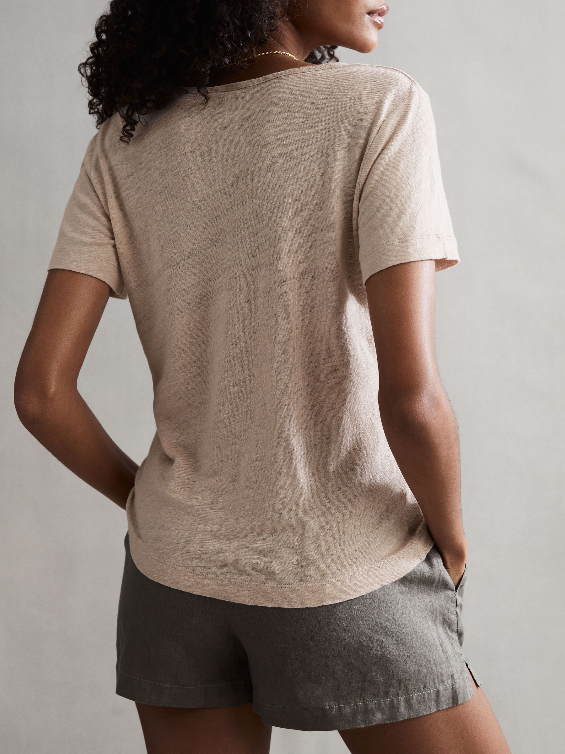 Linen Scoop Neck T-Shirt in Camel - Image 4 of 5