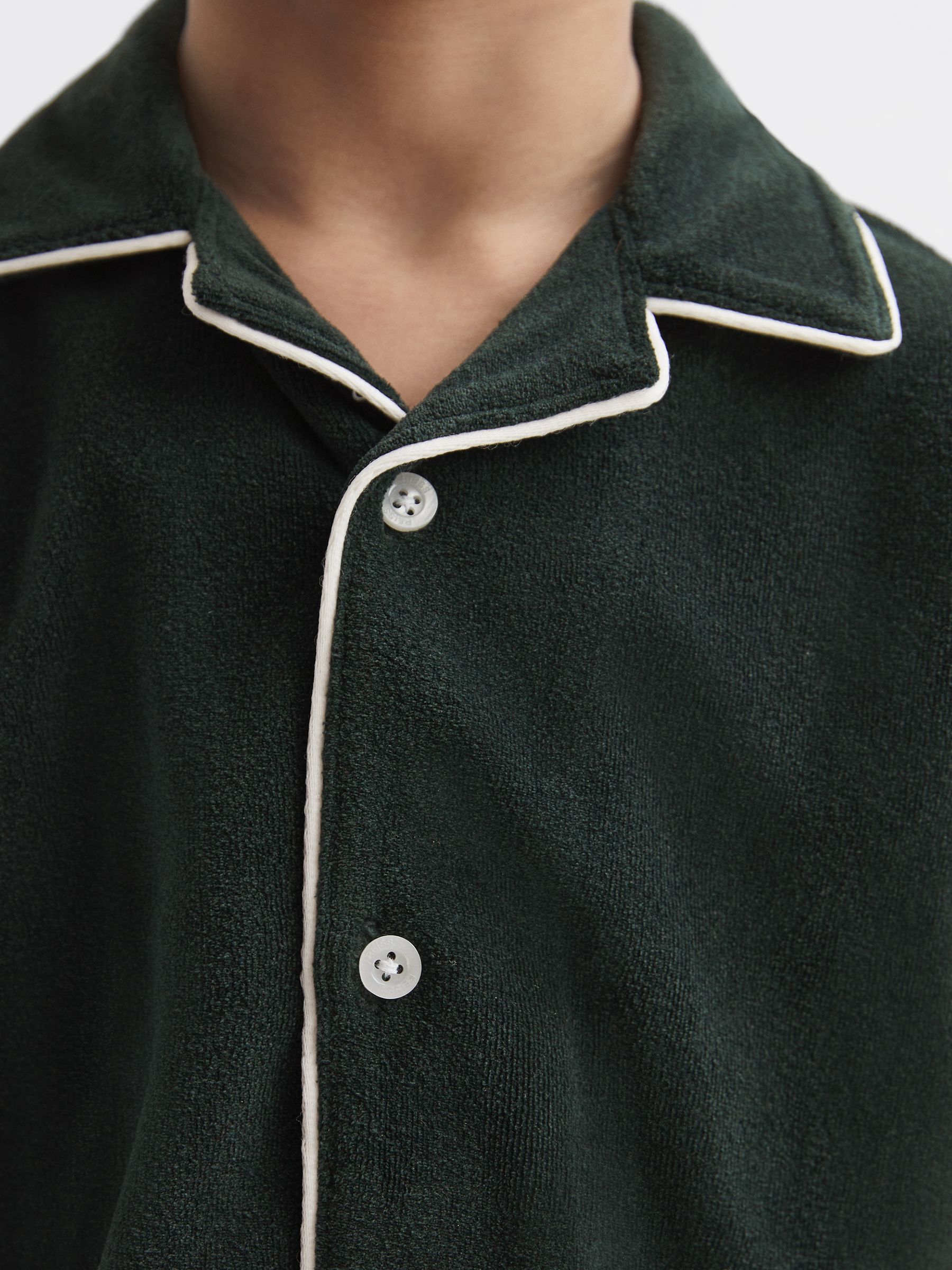 Senior Towelling Cuban Collar Shirt in Green - Image 4 of 6