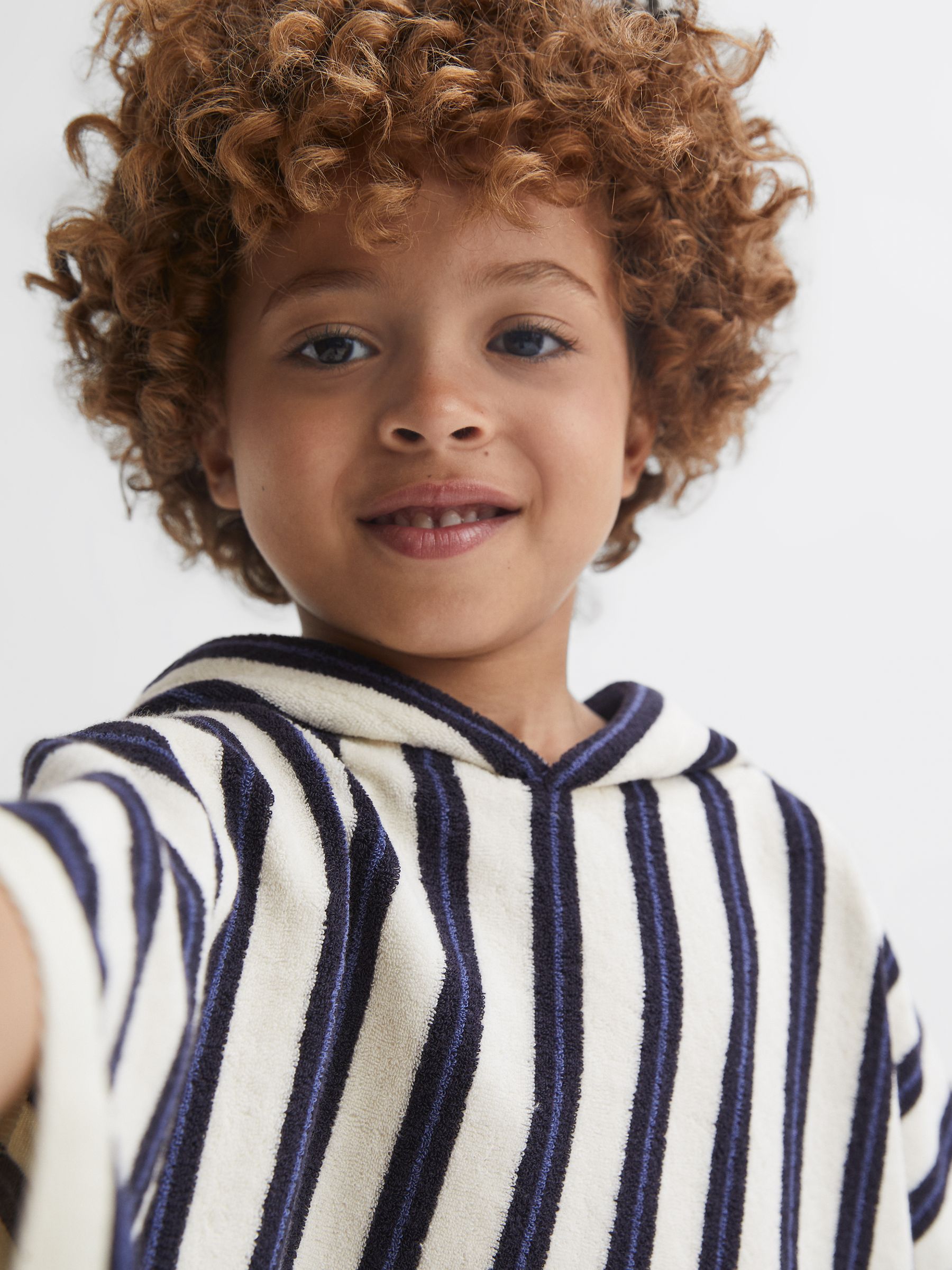 Hooded Sleeveless Poncho Towel in Blue Stripe - Image 4 of 6