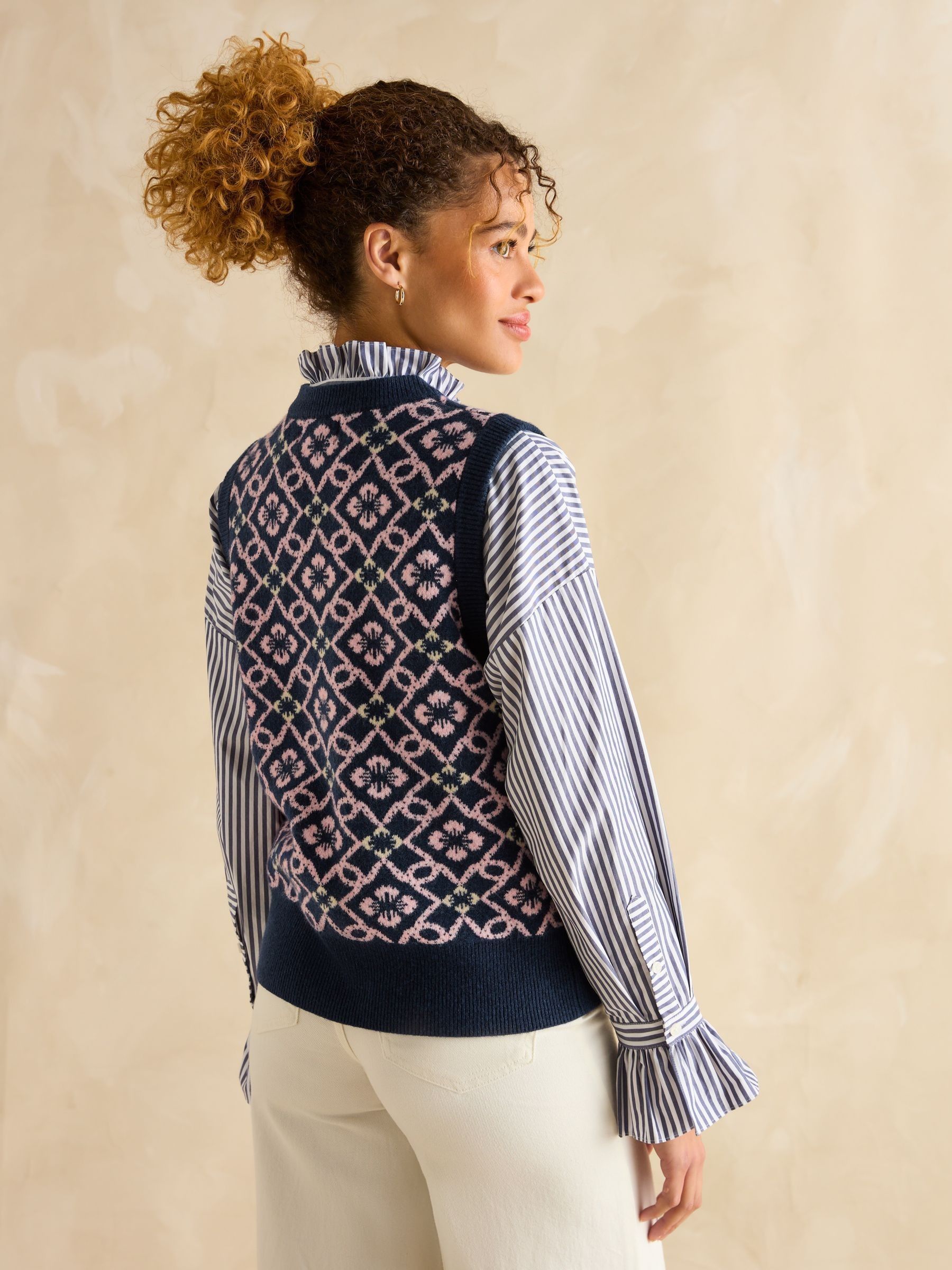 Meredith Navy V-Neck Knitted Vest - Image 2 of 9