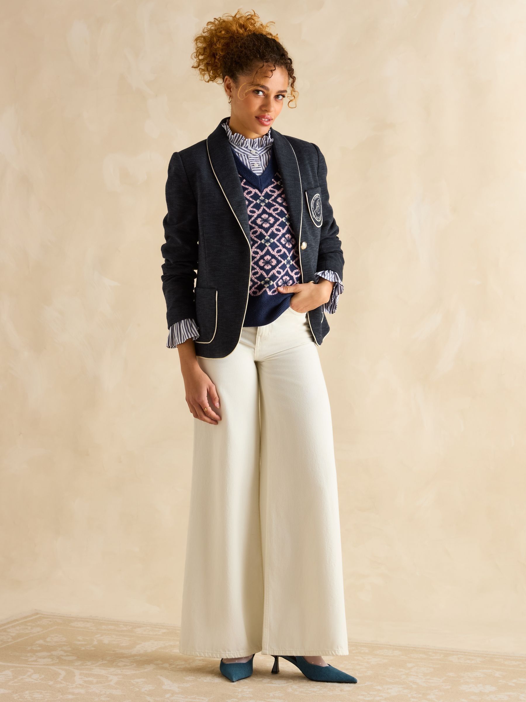 Meredith Navy V-Neck Knitted Vest - Image 4 of 9