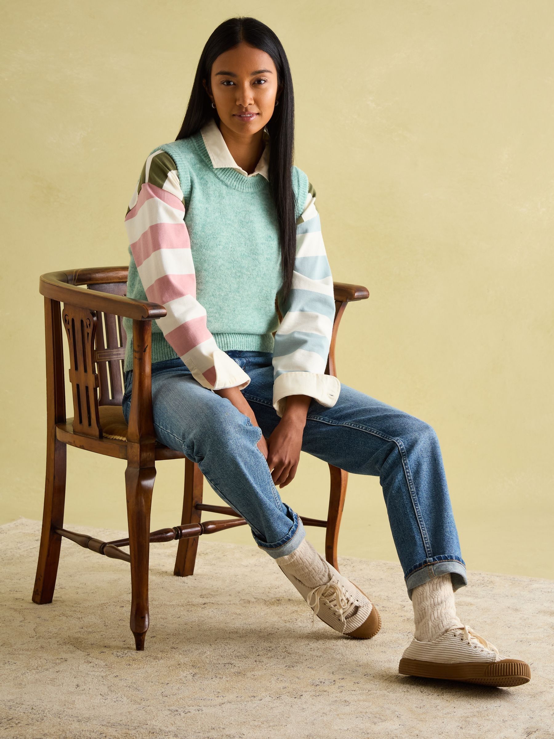 Holly Green Regular Fit Knitted Vest - Image 3 of 7