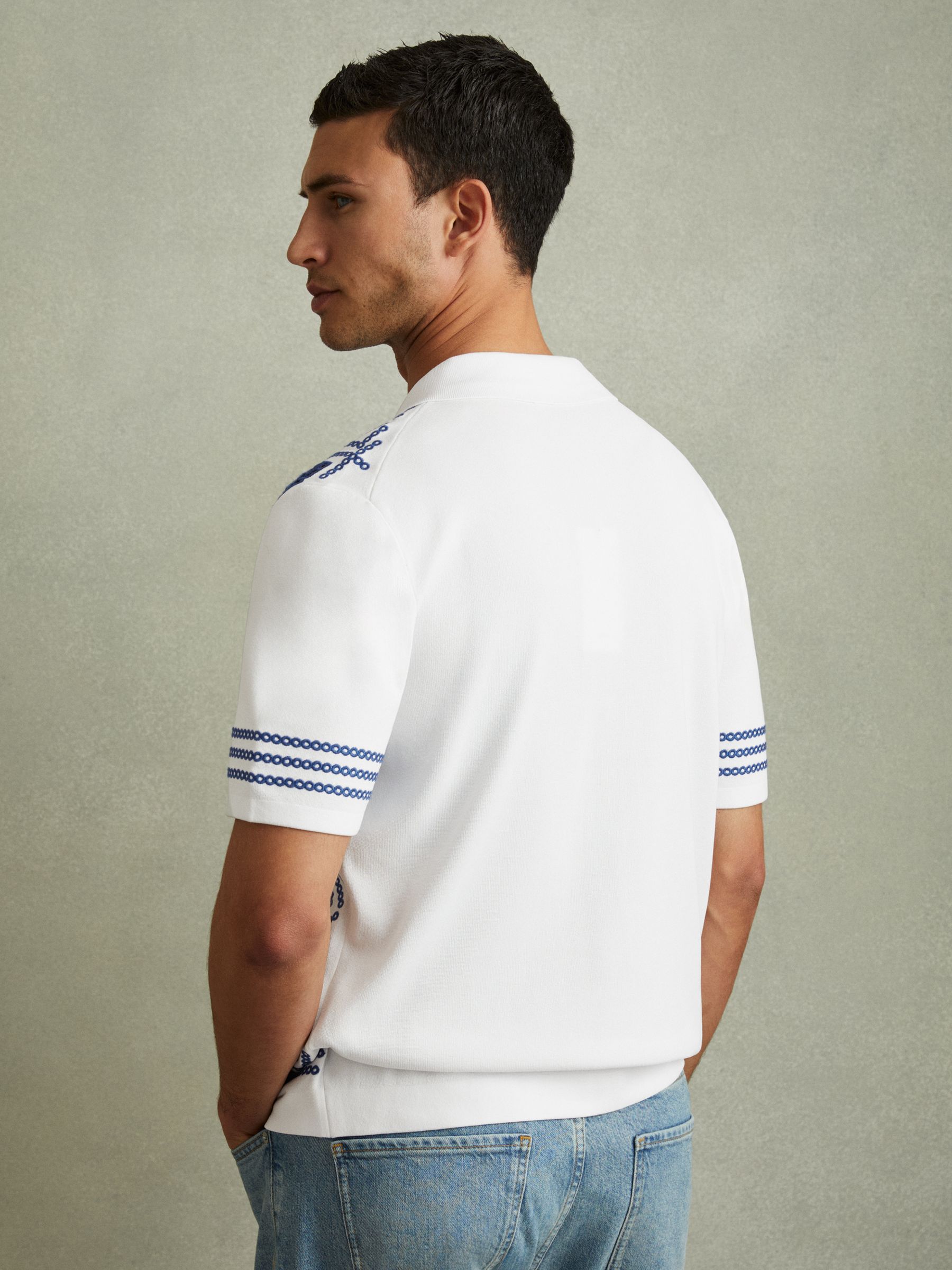 Contrast Embroidered Cuban Collar Shirt in White/Bright Blue - Image 4 of 5
