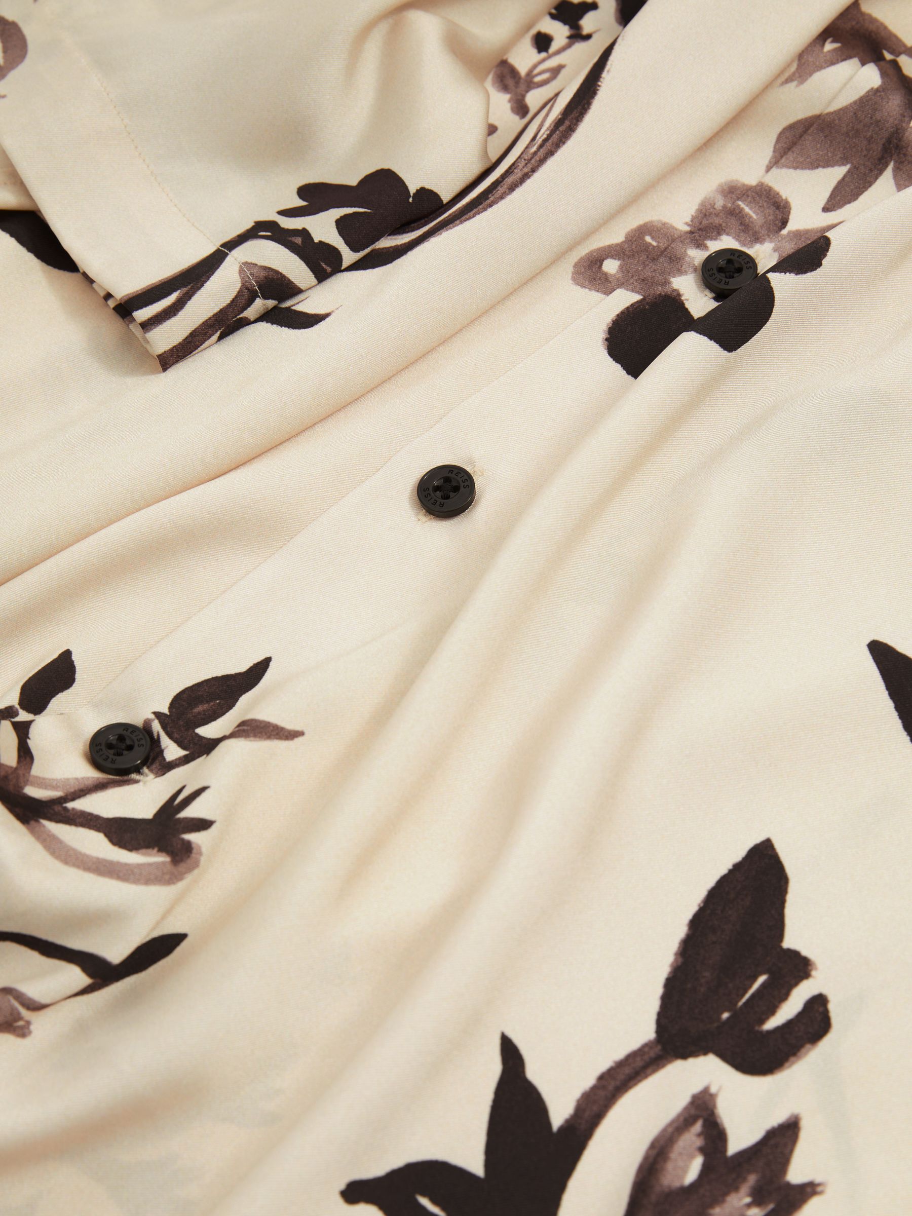 Relaxed Floral Print Cuban Collar Shirt in Off White/Black - Image 5 of 5