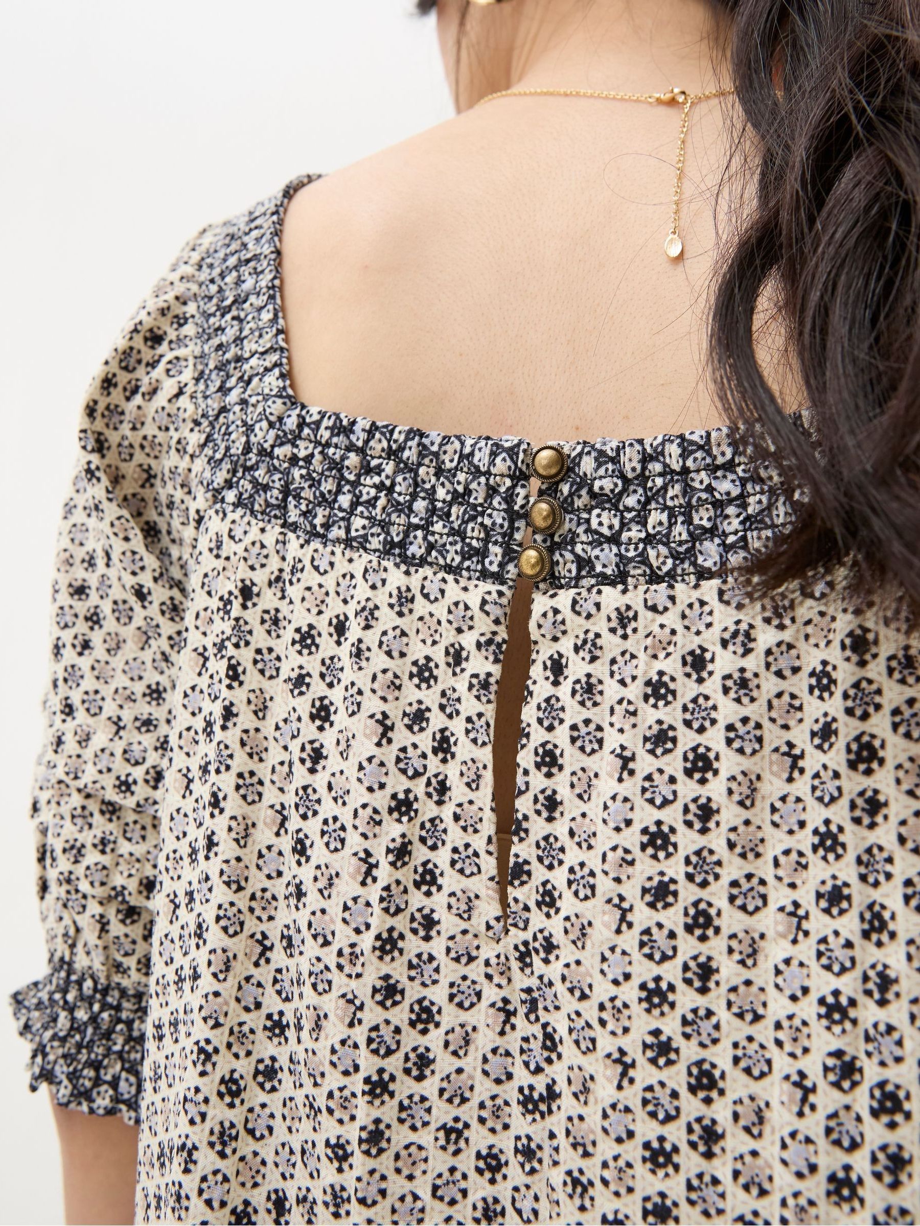 Saanvi Natural Star Geo Blouse - Image 4 of 5
