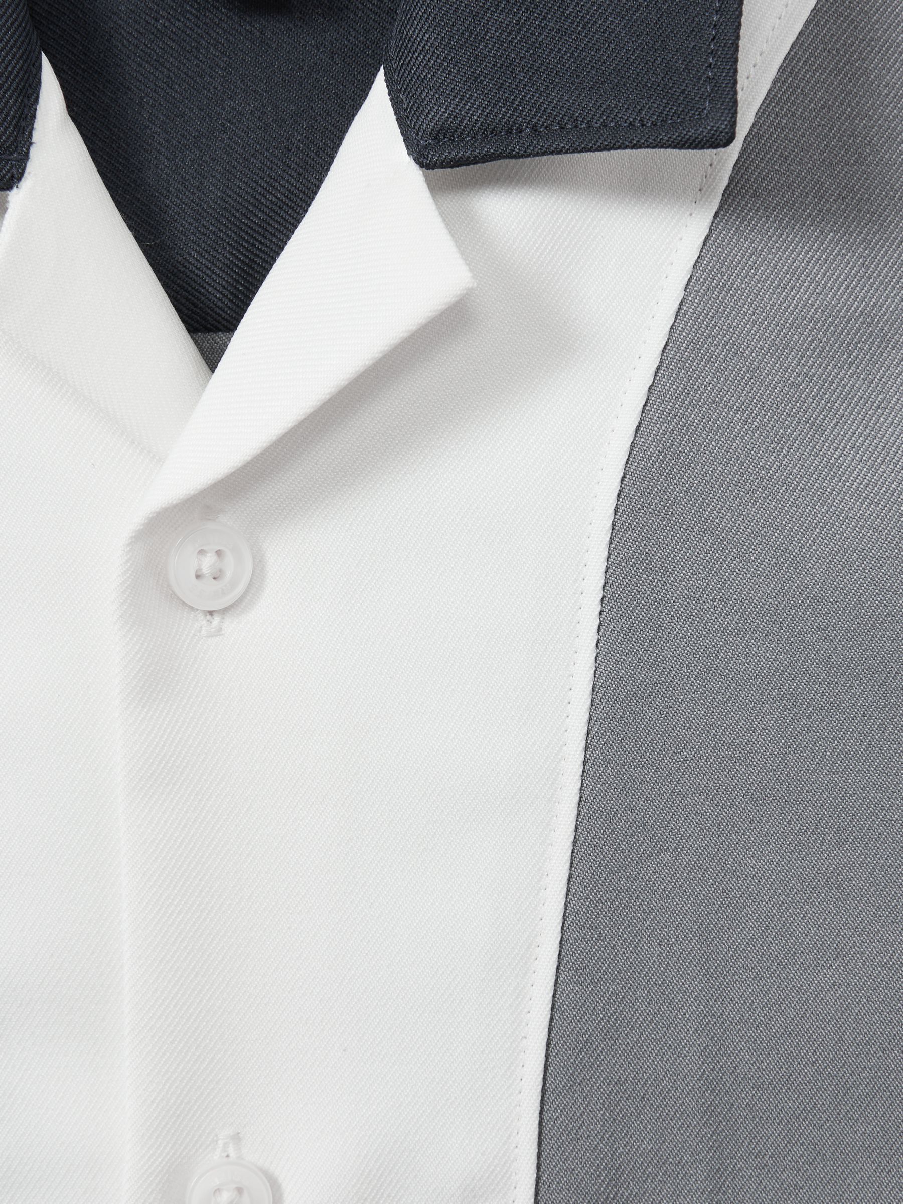 Colourblock Cuban Collar Shirt in Blue - Image 4 of 4