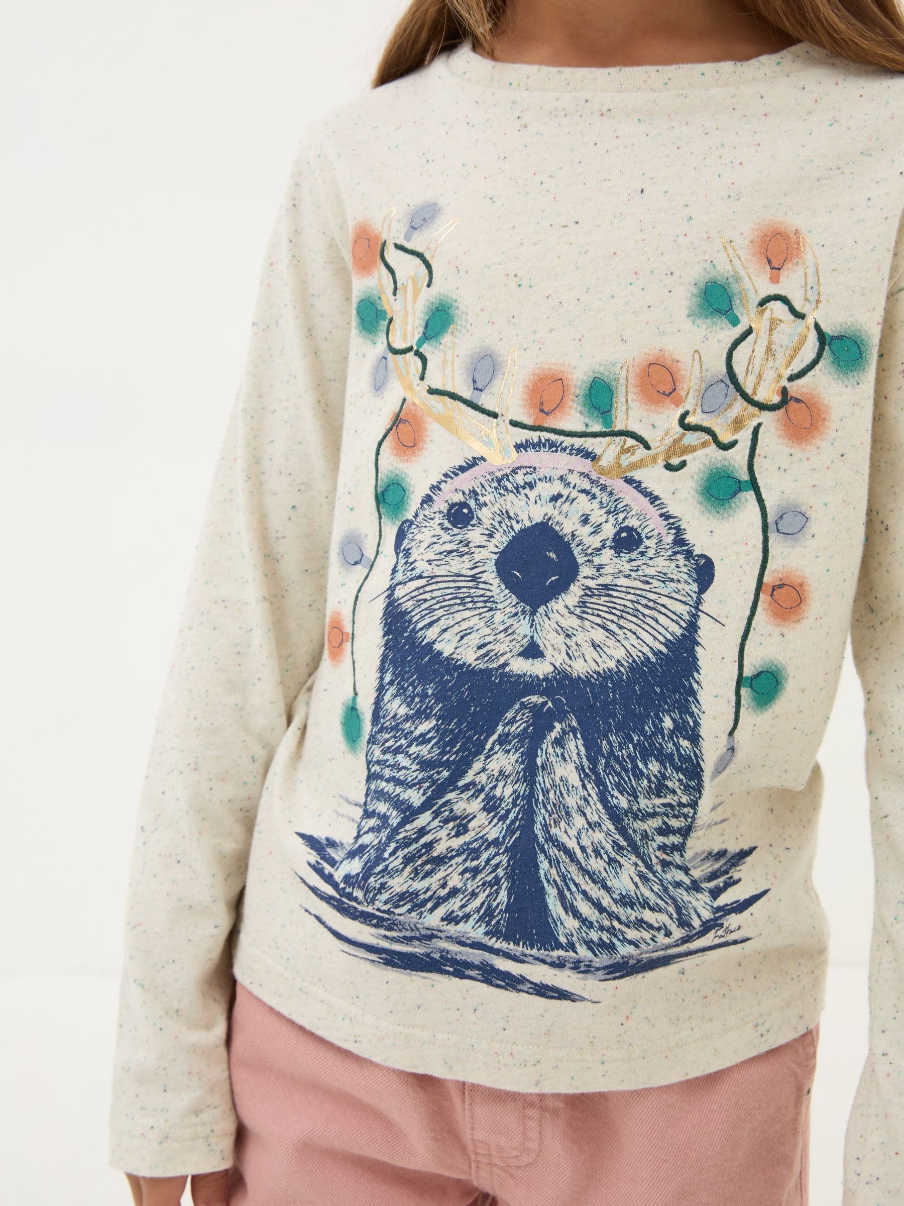 White Otter T-Shirt - Image 4 of 4 White Otter T-Shirt - Image 4 of 4