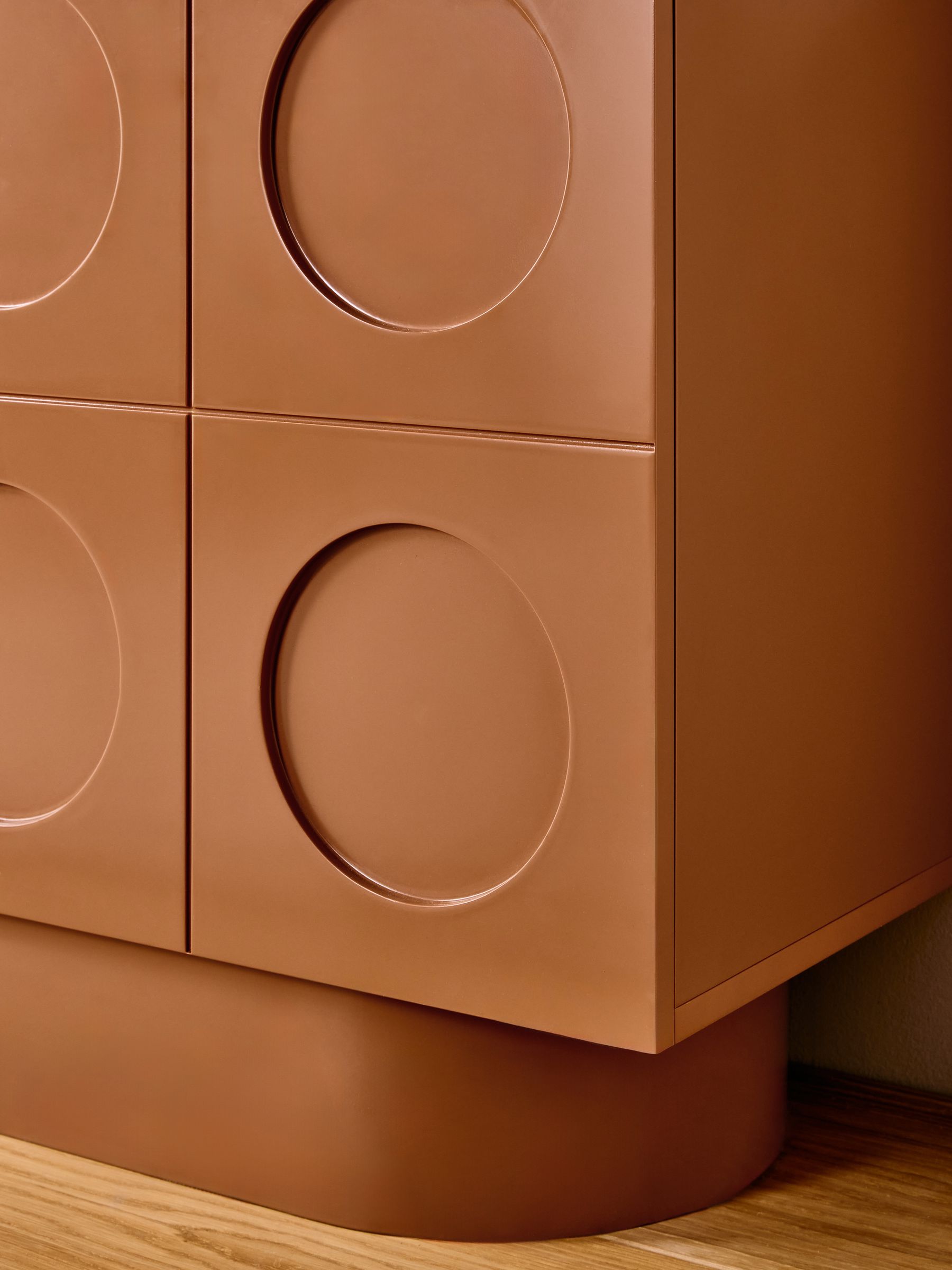 Henri Low Small Sideboard in Orange - Image 2 of 4