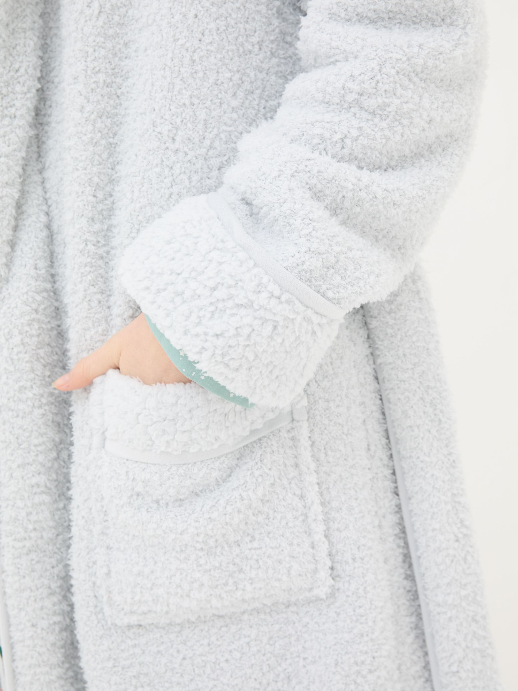 Snuggle Grey Dressing Gown - Image 5 of 6