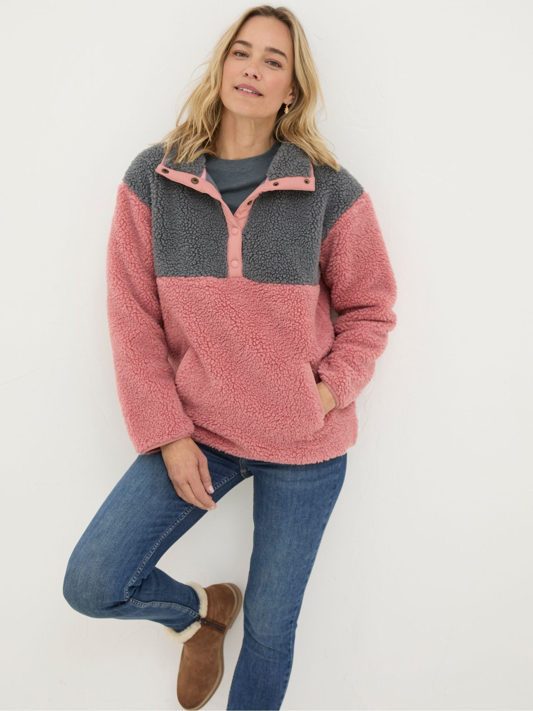 Colourblock Half Neck Fleece