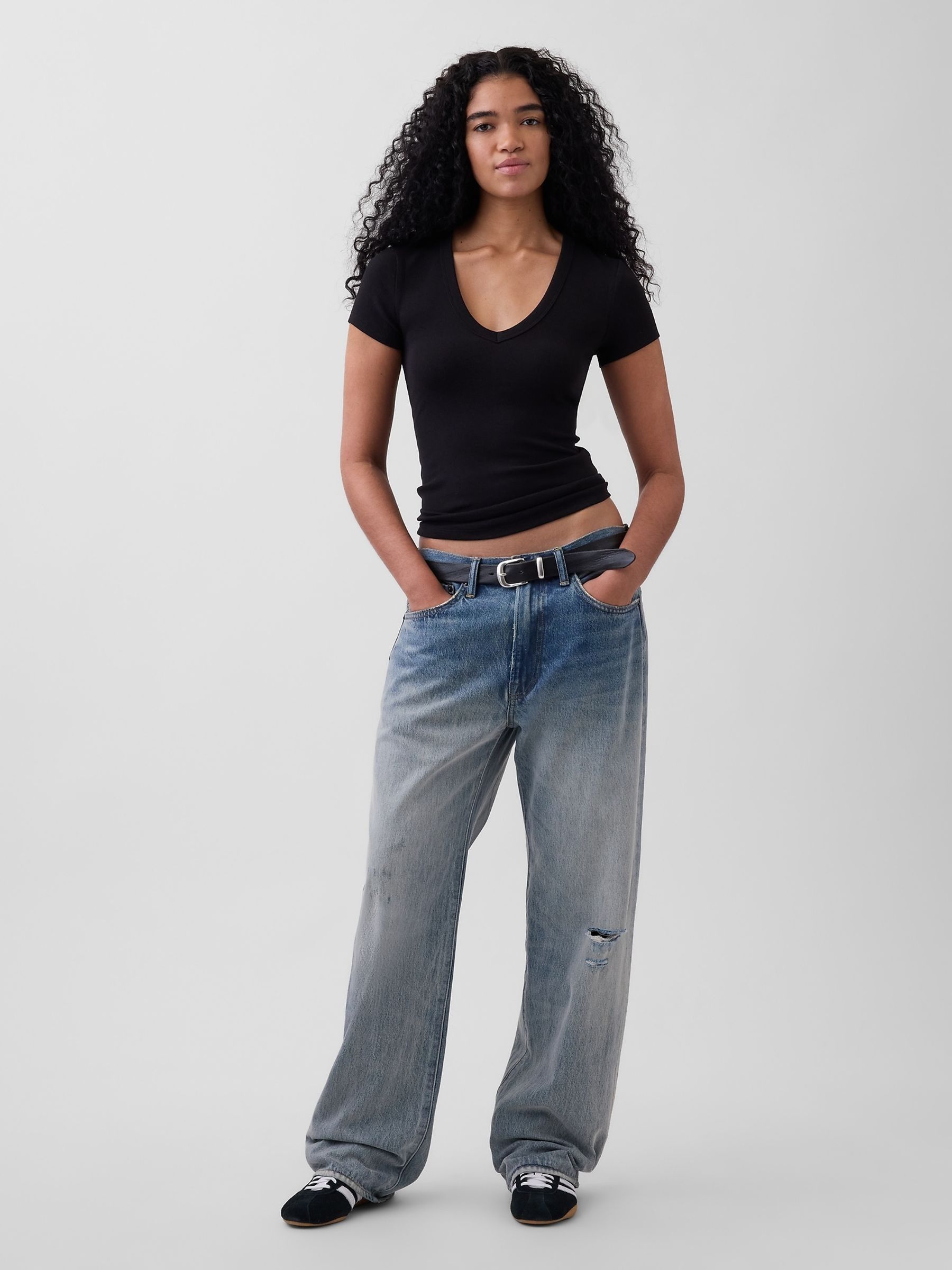 Black Modern V-Neck Short T-Shirt - Image 3 of 4