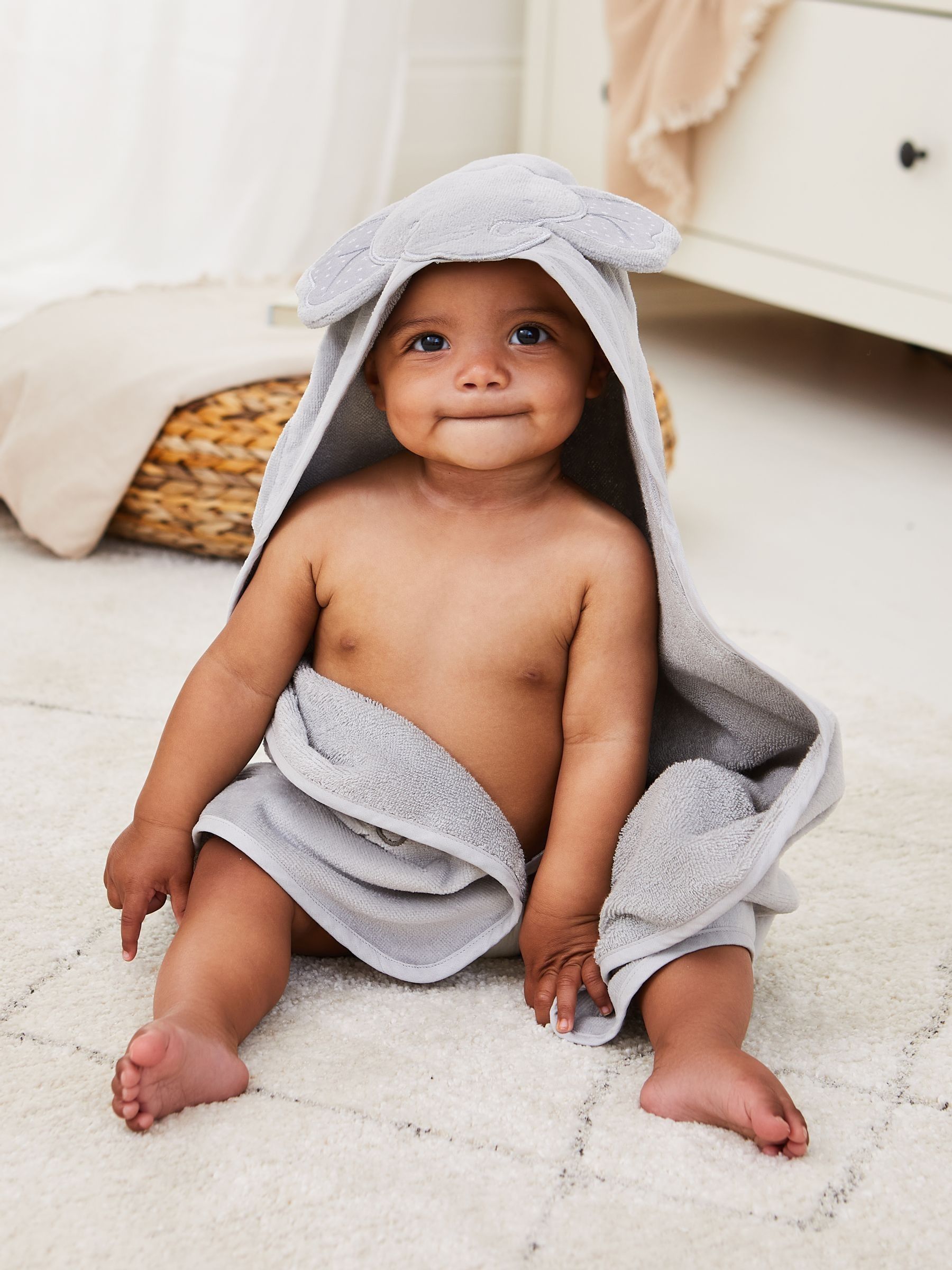 Grey Elephant Hooded Towel - Image 3 of 7