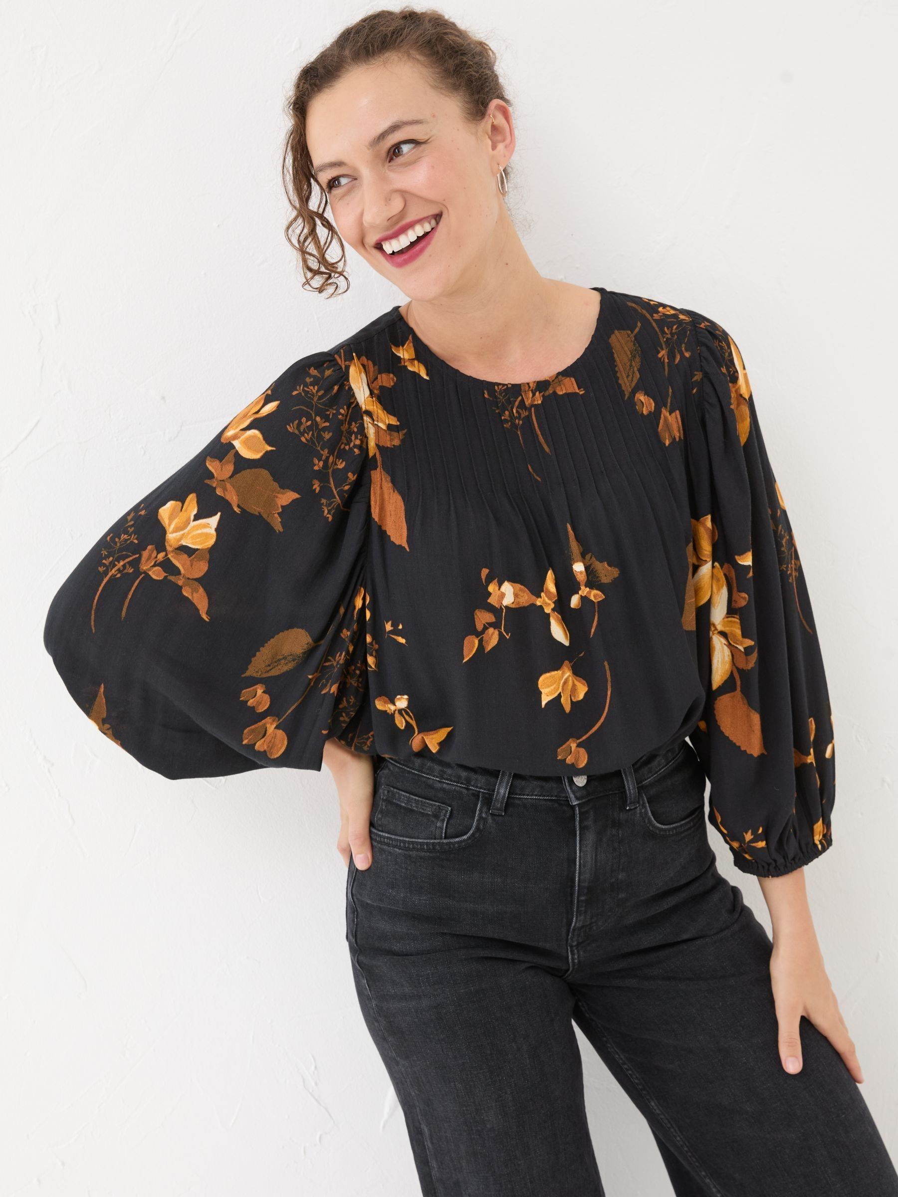 Black Wynn Floral Blouse - Image 2 of 9