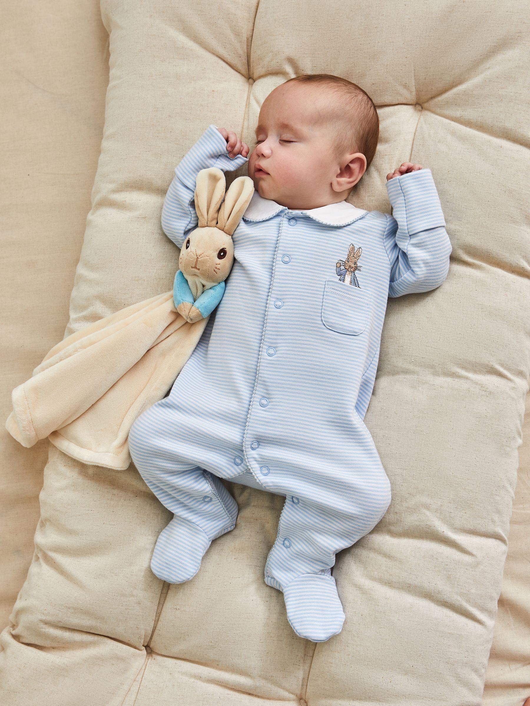 Blue Peter Rabbit Sleepsuit & Comforter Gift Set - Image 2 of 9
