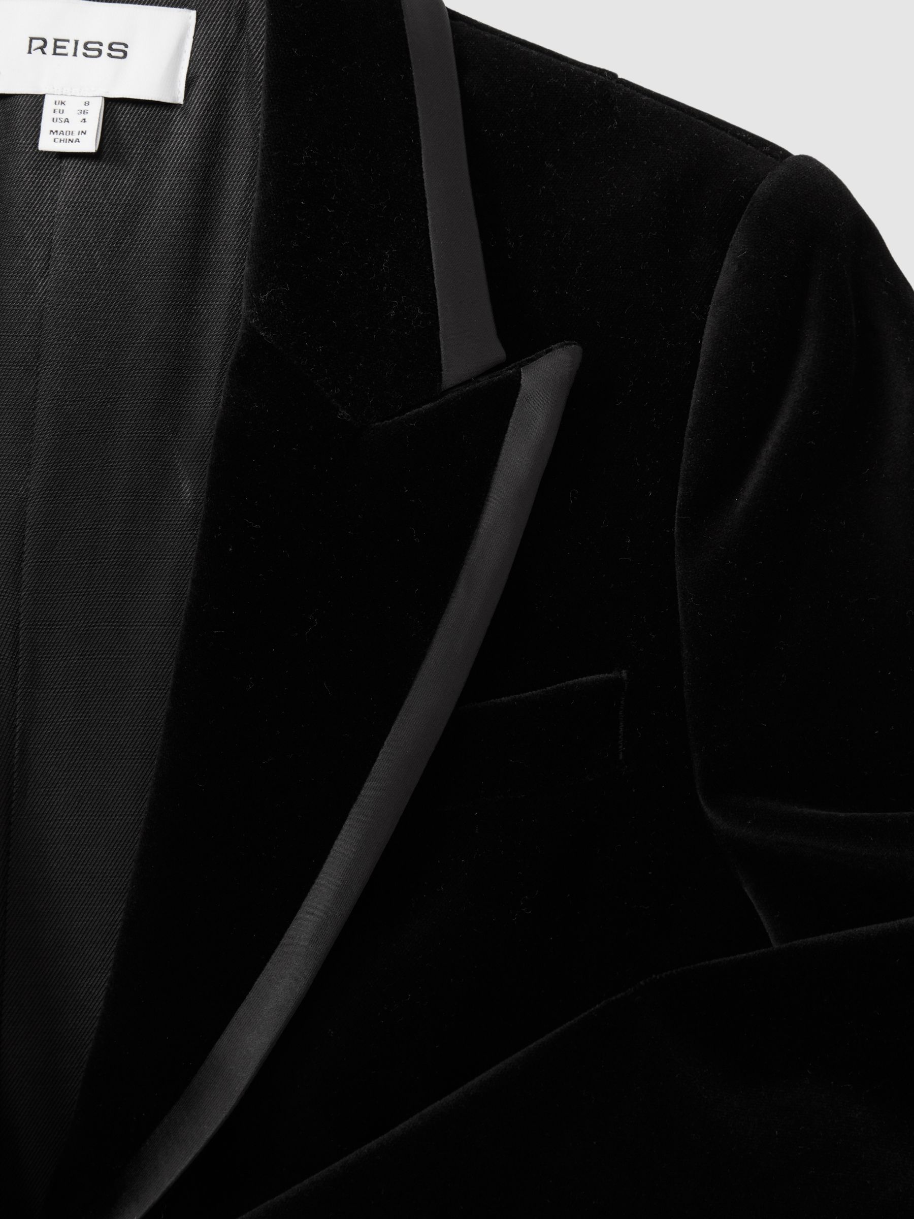 Petite Velvet Single Breasted Suit Blazer in Black - Image 6 of 7