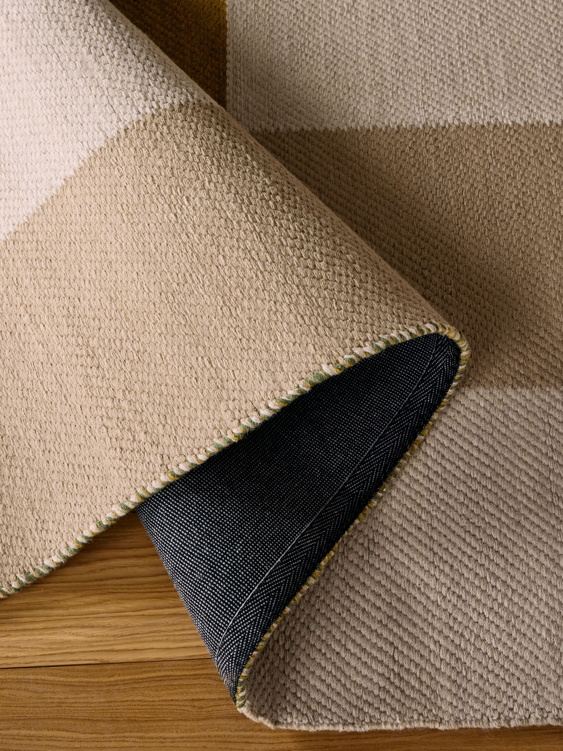 Thelma Wool Rug in Multi - Image 4 of 5