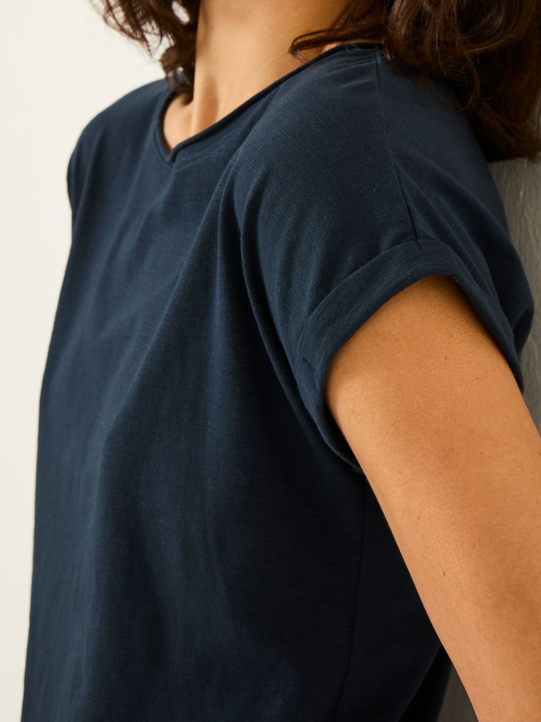 Ivy Navy T-Shirt - Image 4 of 5