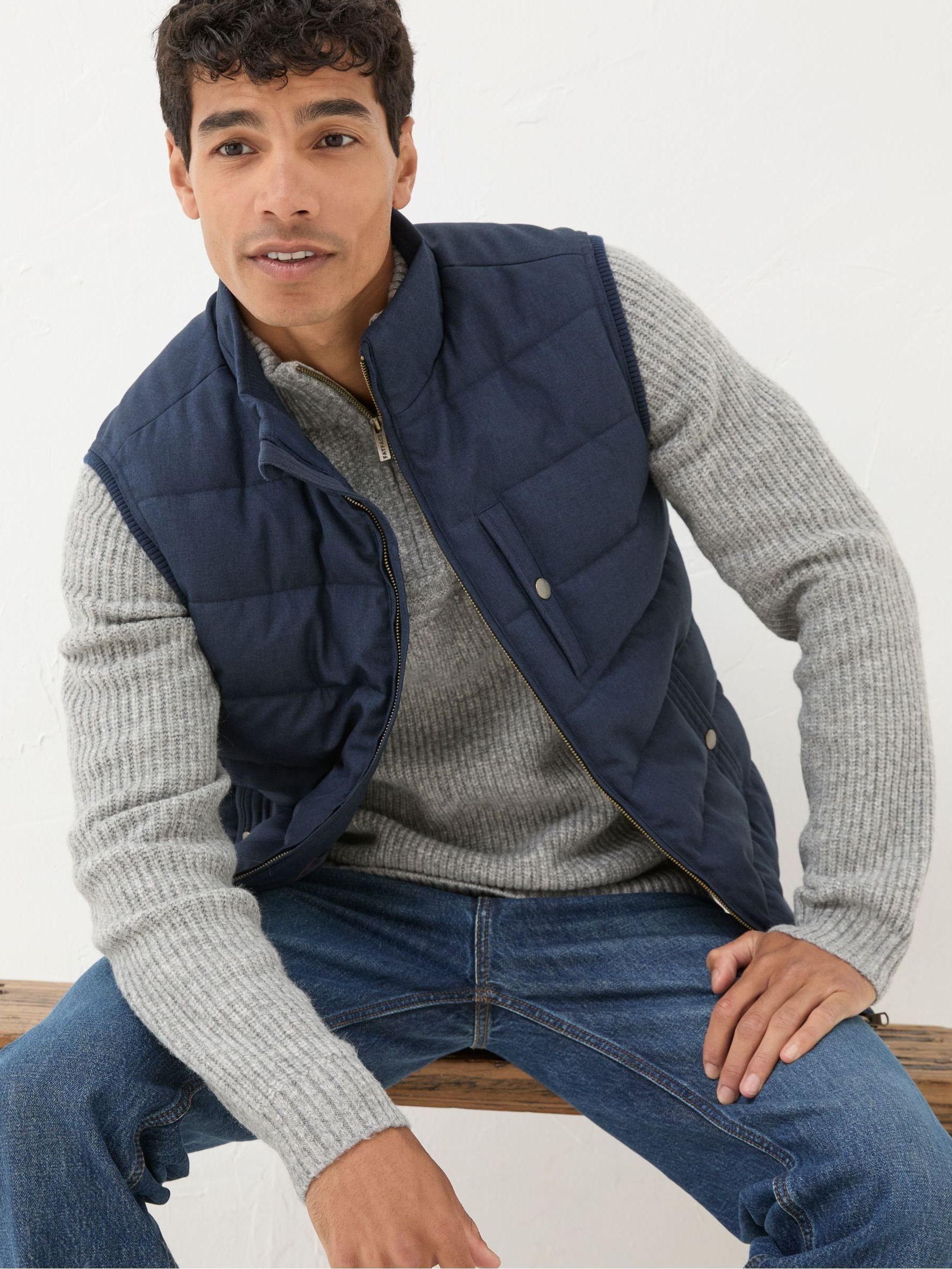 Exmouth Navy Blue Quilted Gilet - Image 4 of 7