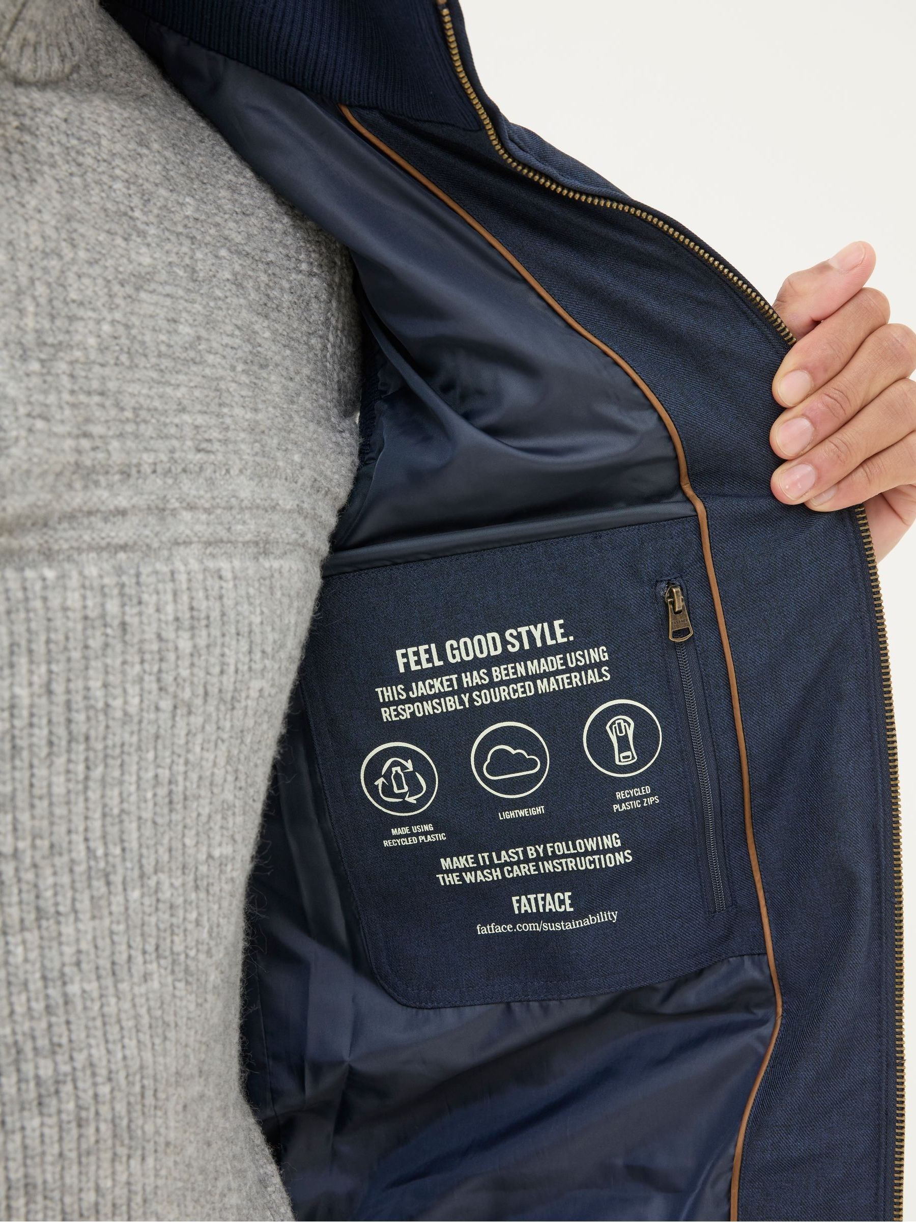 Exmouth Navy Blue Quilted Gilet - Image 6 of 7