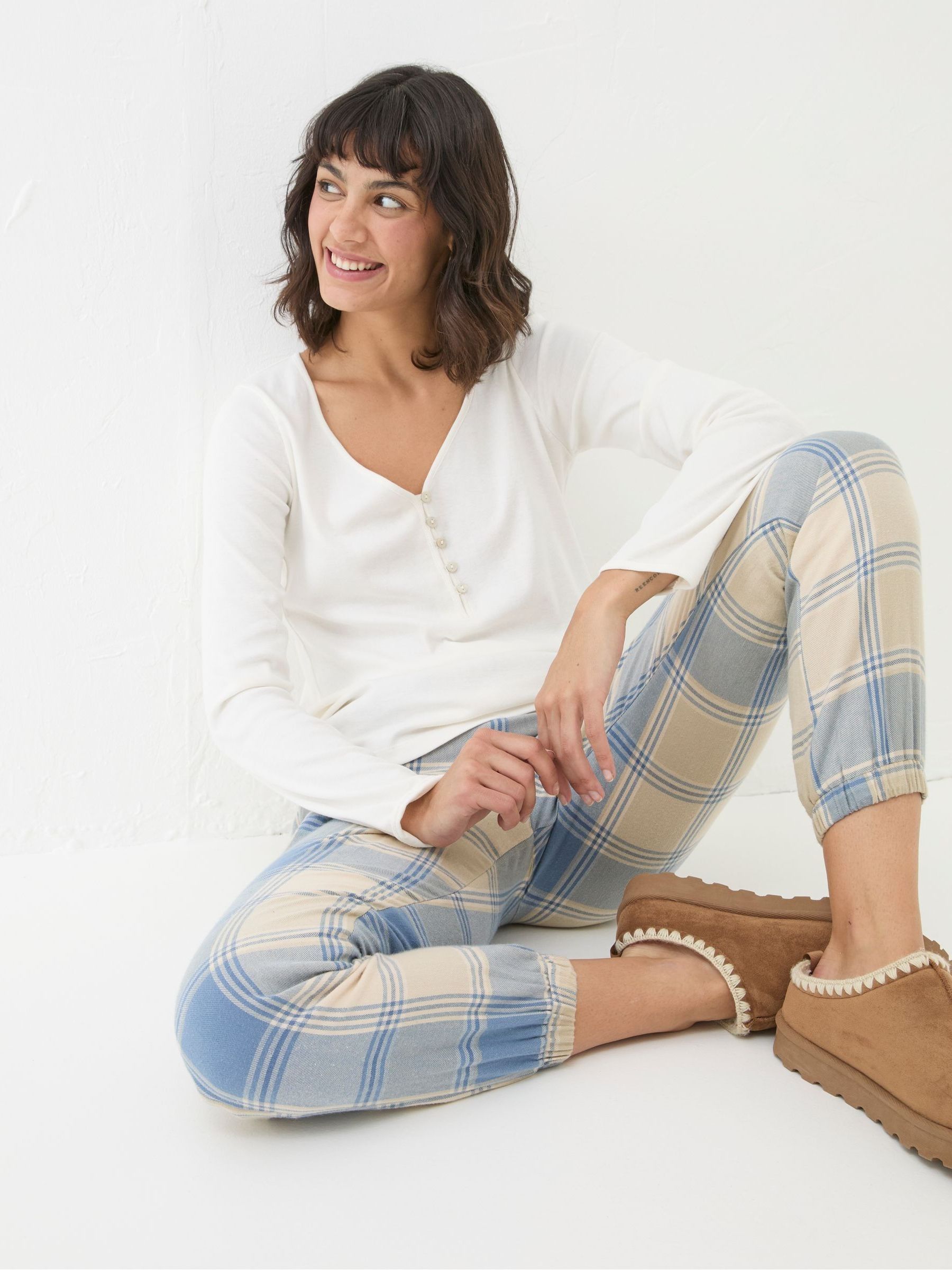 Lila Ivory Henley Pyjama Top - Image 5 of 7