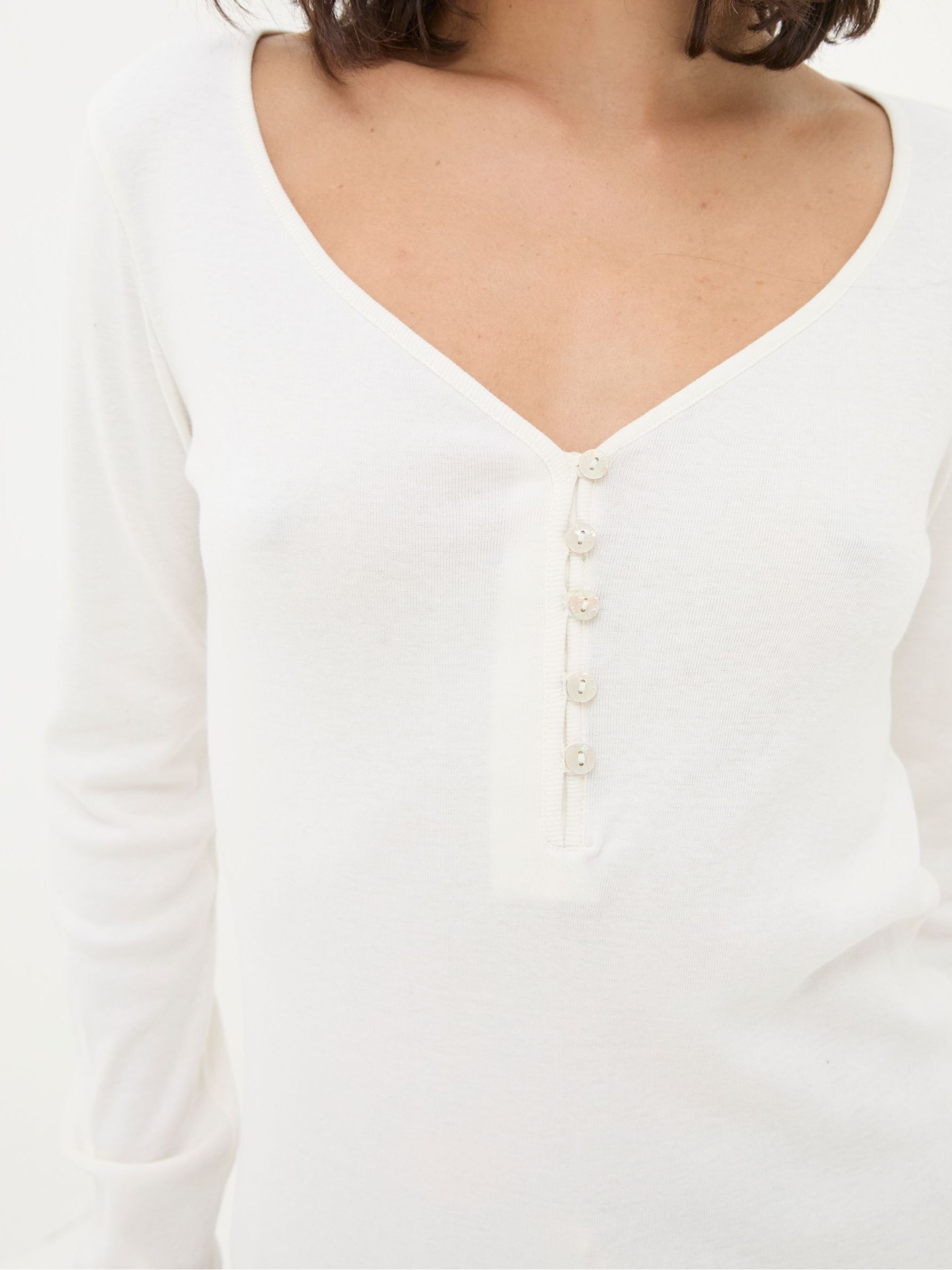 Lila Ivory Henley Pyjama Top - Image 6 of 7