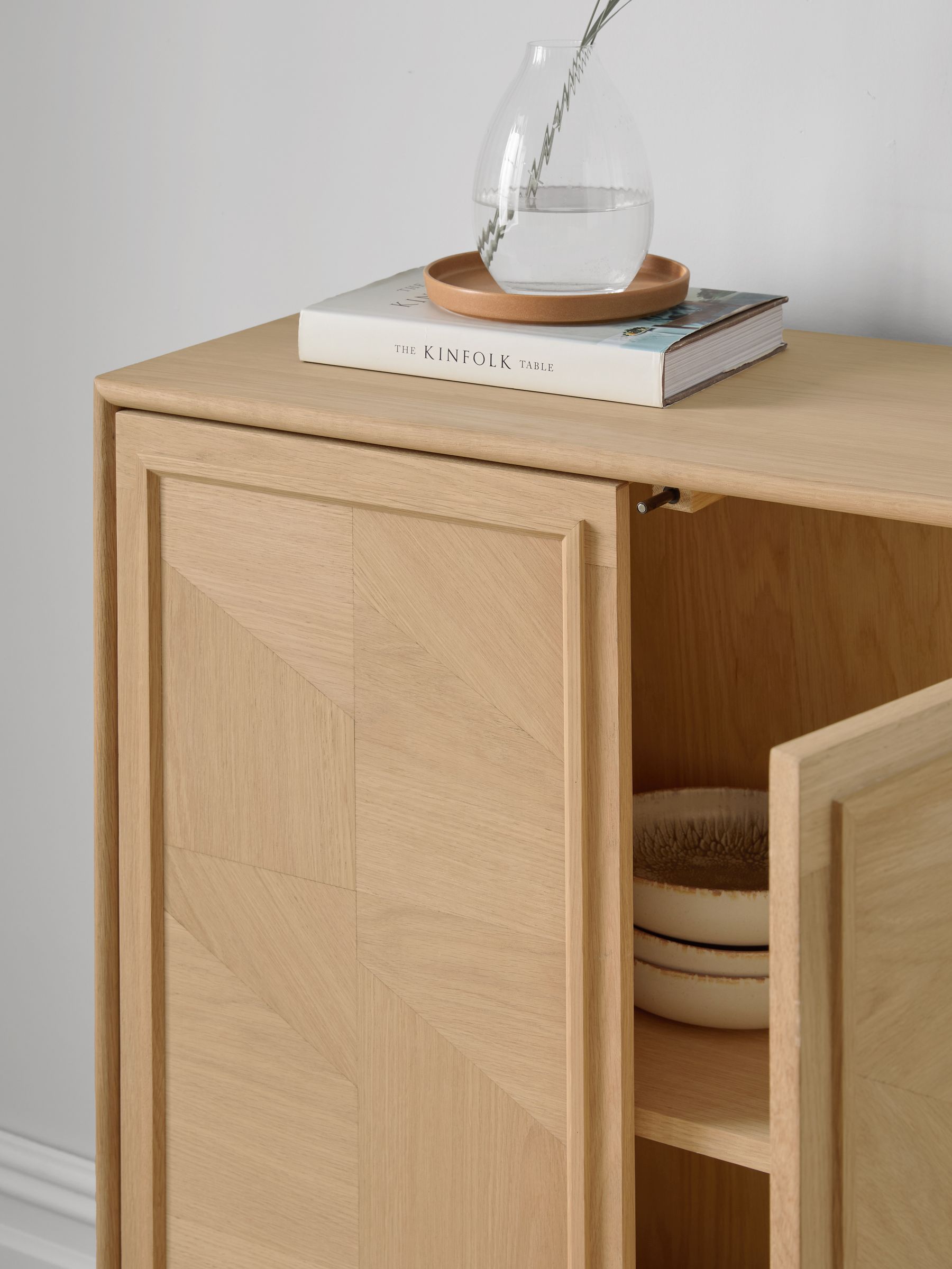 Jasper Conran London White Washed Oak Aden Small Sideboard - Image 3 of 8