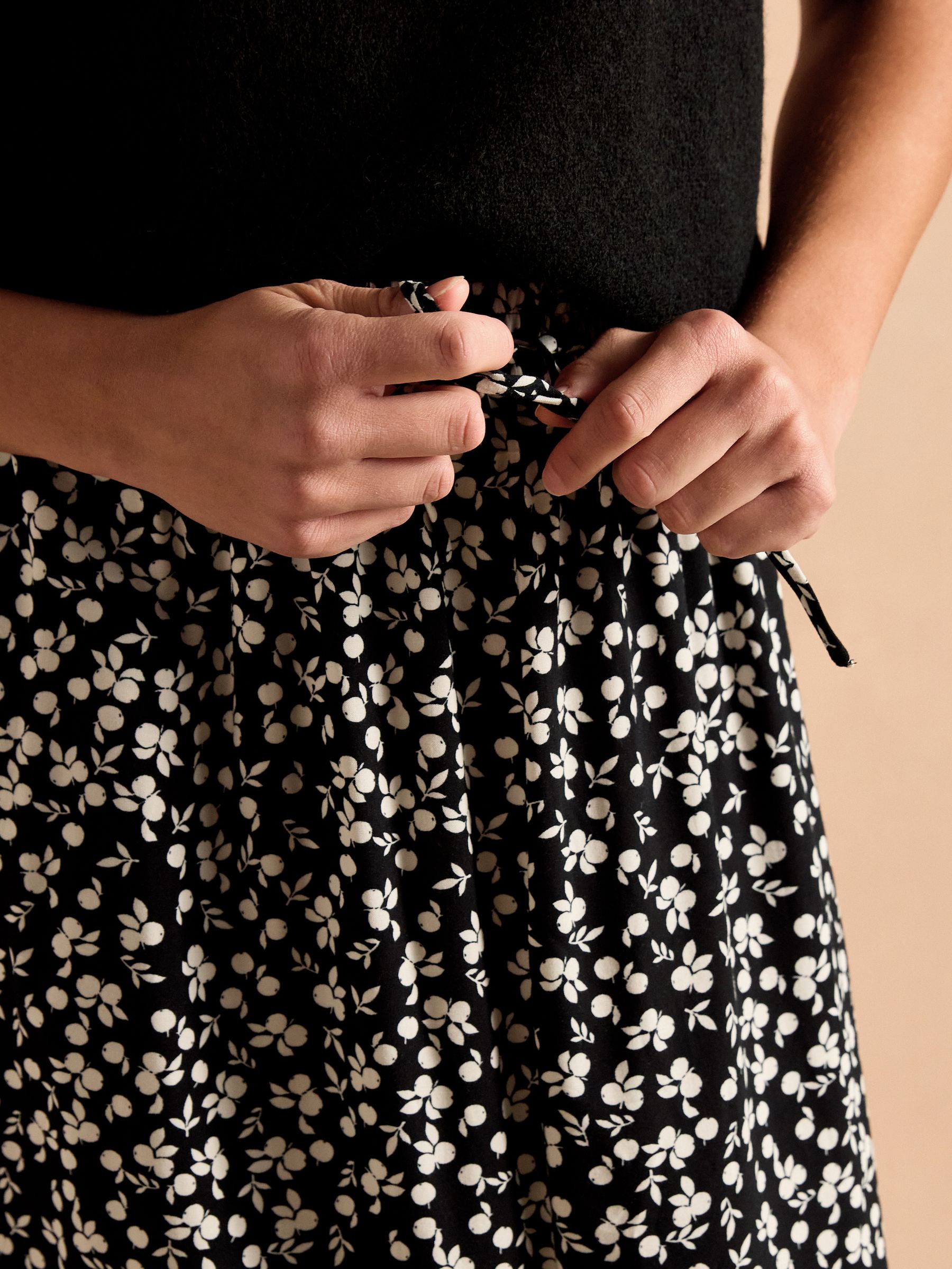 Adele Black Midi Skirt - Image 3 of 7