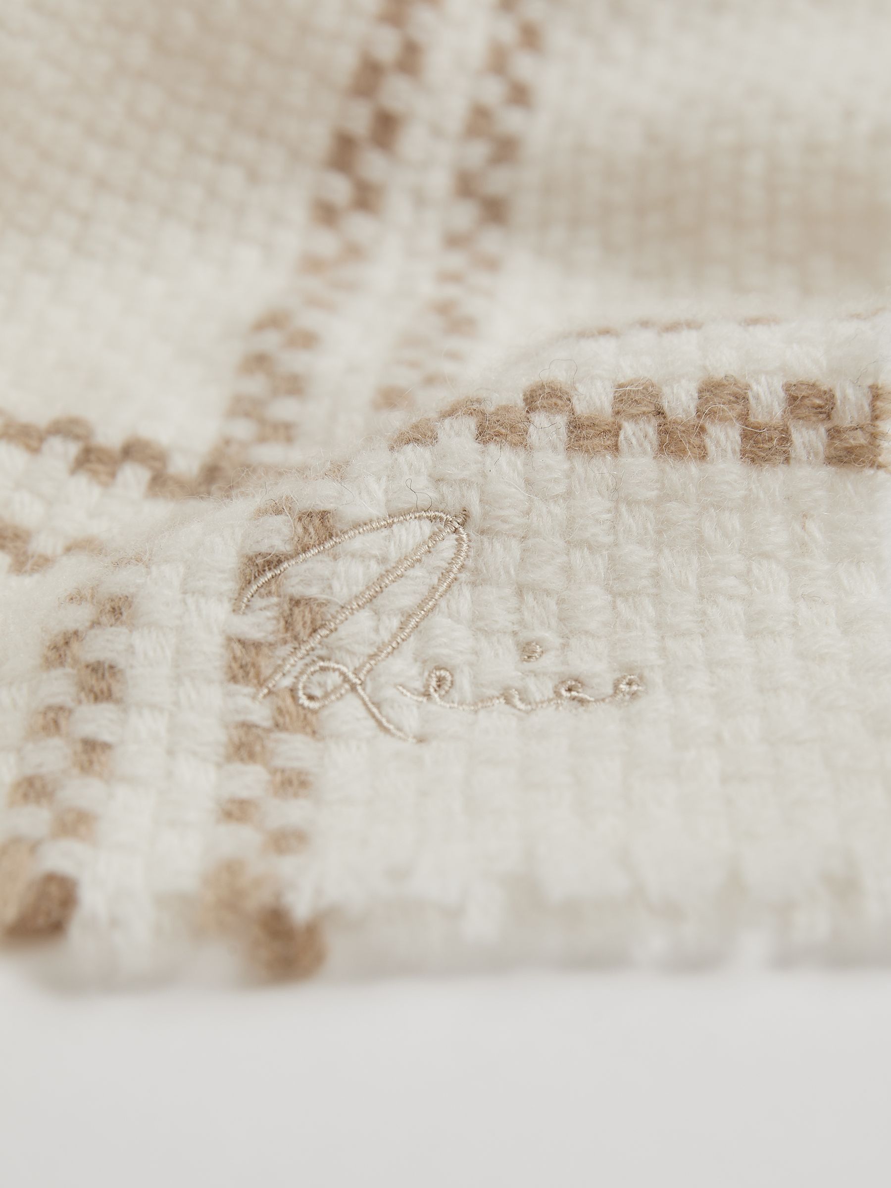 Wool-Cashmere Fringed Scarf in Cream - Image 3 of 4
