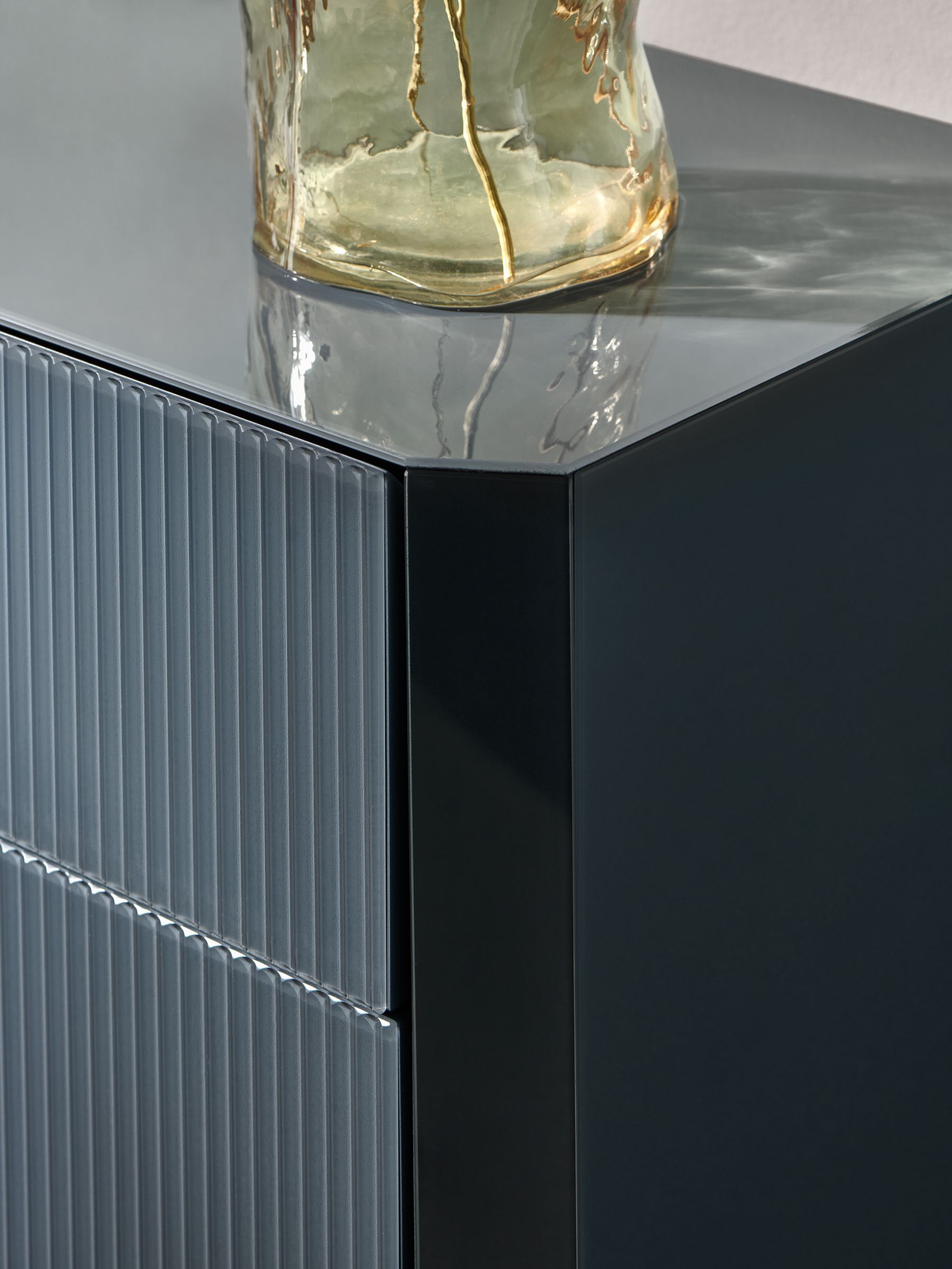 Eleni 6 Drawer Wide Chest of Drawers in Blue Glass - Image 4 of 6
