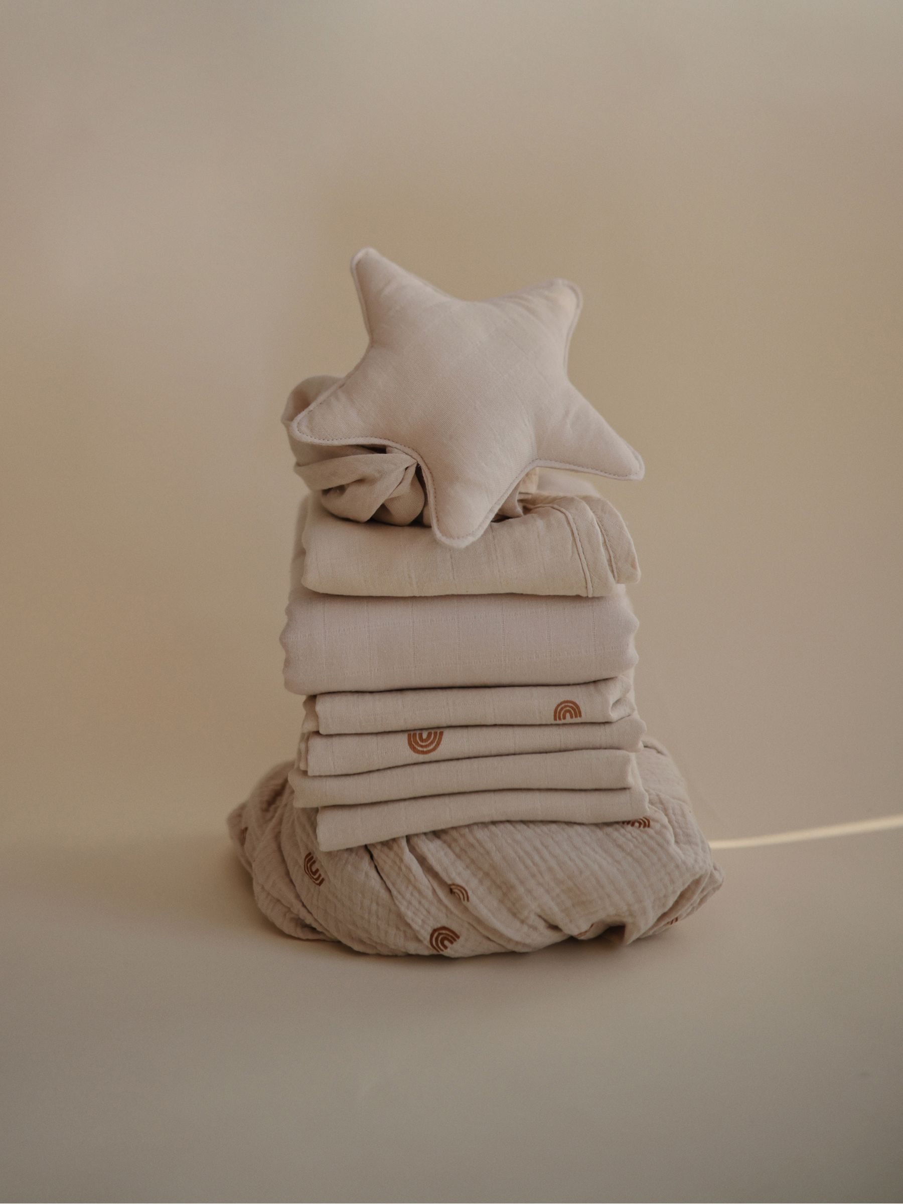 White Mushie Star Lovey Blanket - Image 3 of 4