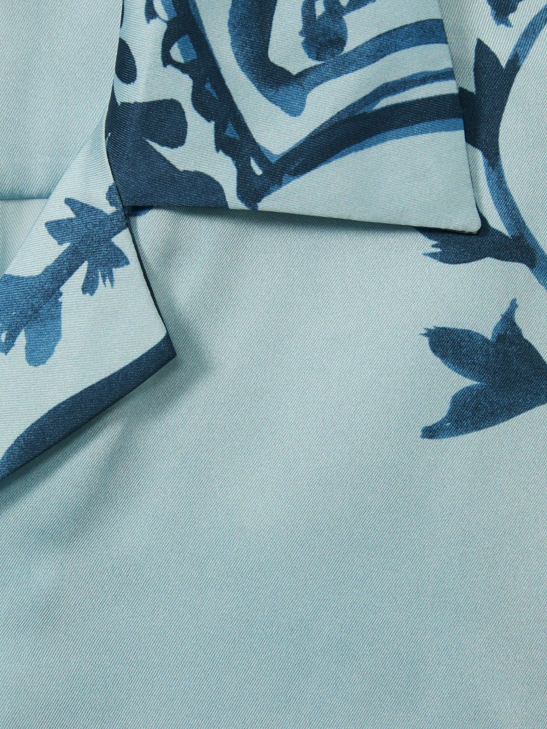 Relaxed Floral Print Cuban Collar Shirt in Soft Blue/Airforce Blue - Image 4 of 4