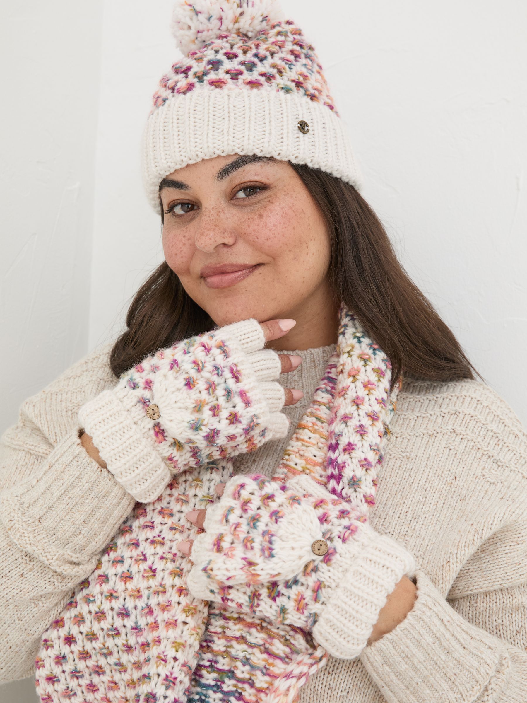 Ivory Spacedye Overflap Gloves - Image 3 of 4
