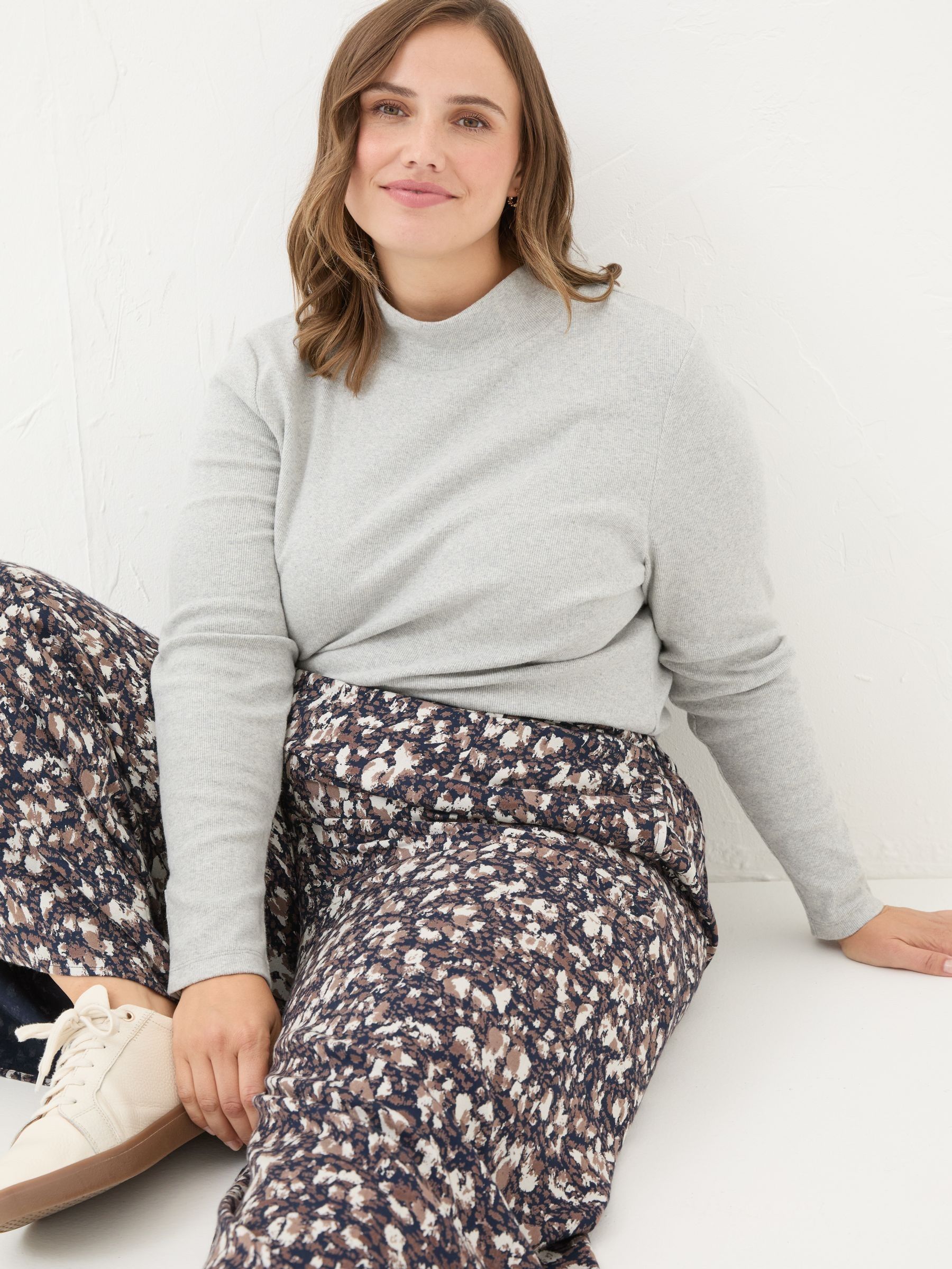 Ines Navy Mark Make Trousers - Image 7 of 9