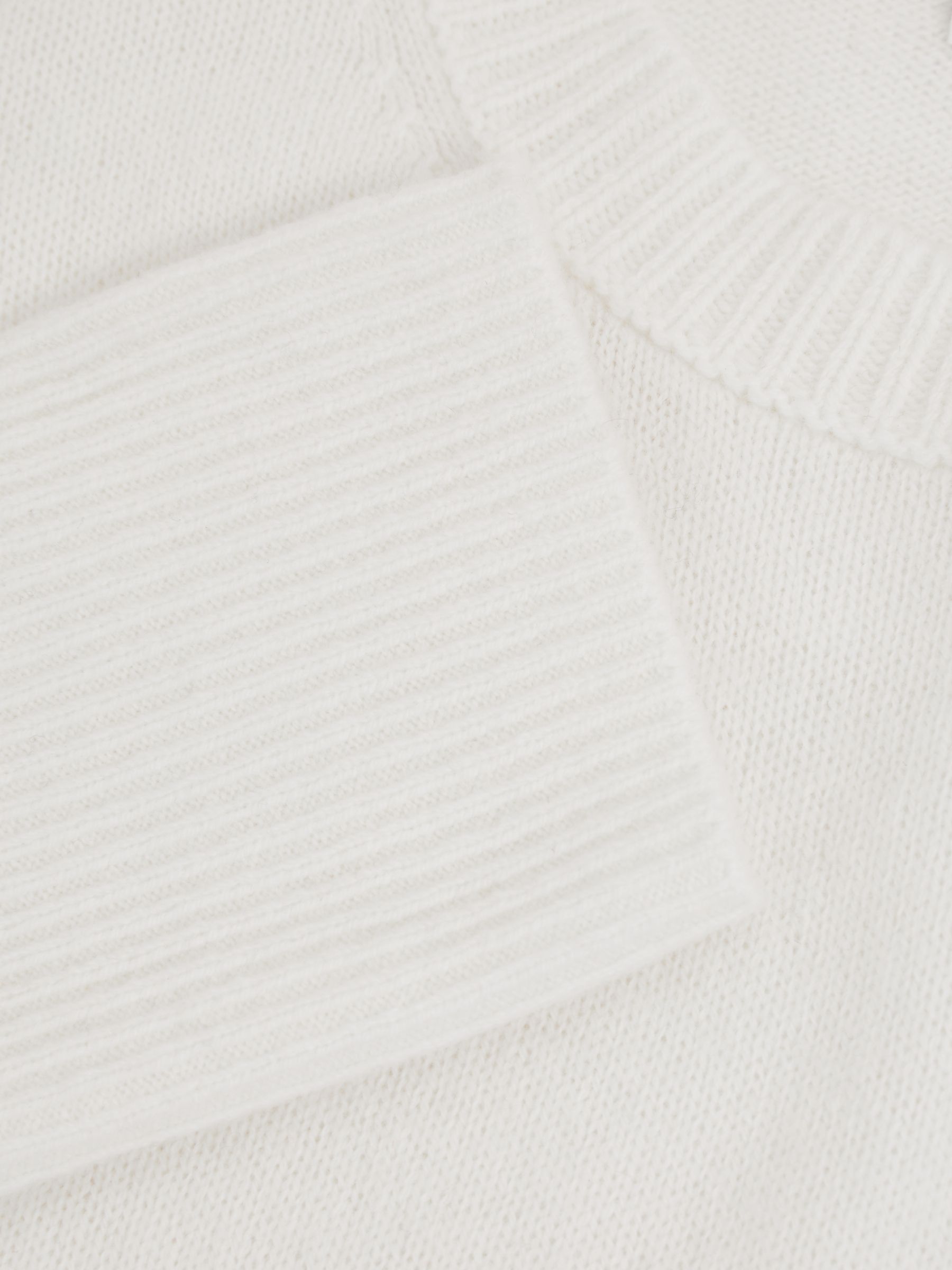 Wool-Cashmere Crew Neck Jumper in Cream - Image 5 of 5